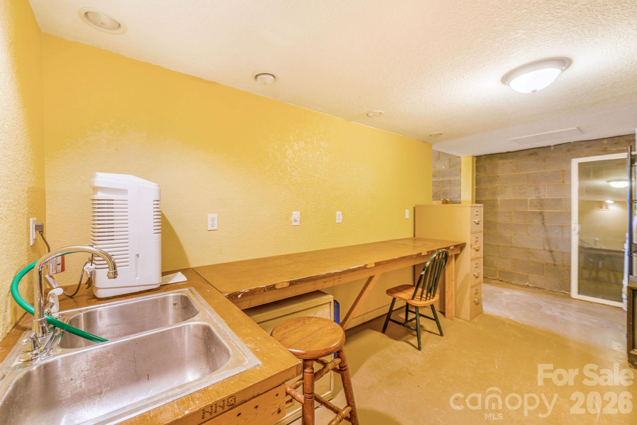 22 Mountain Spring Lane — Canton