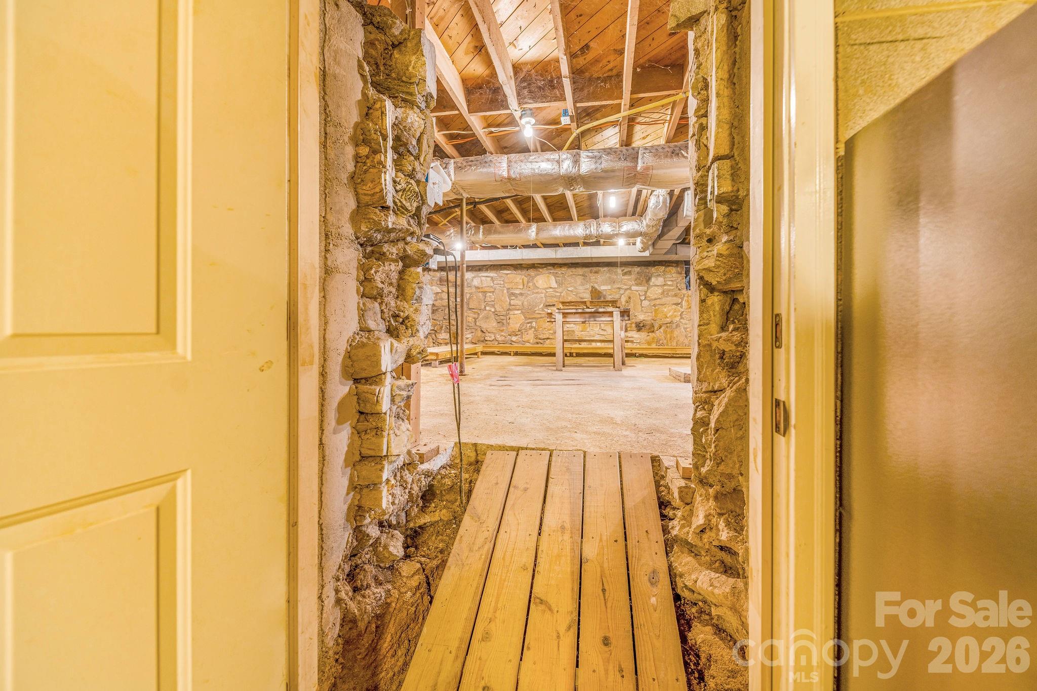 22 Mountain Spring Lane — Canton