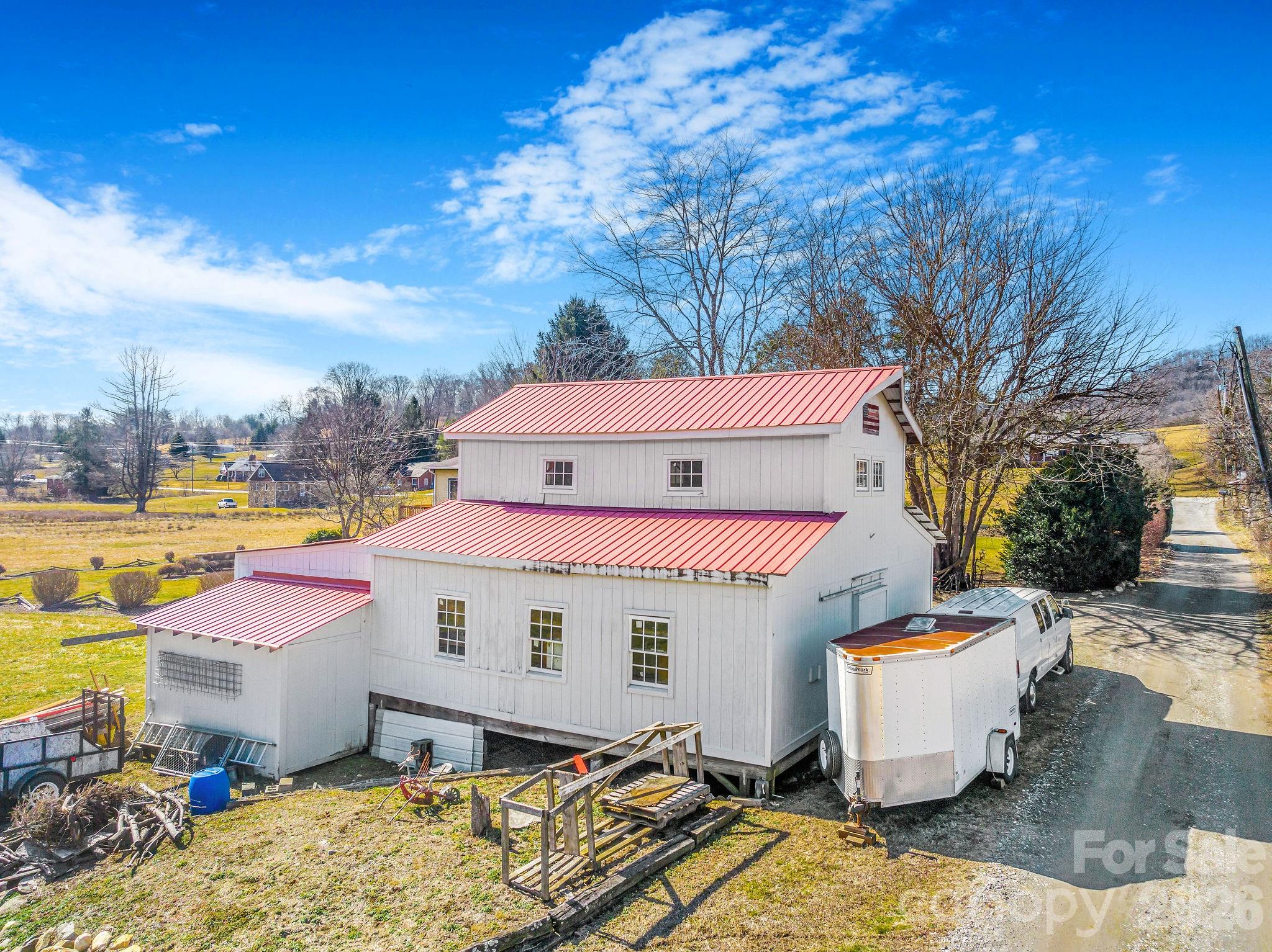 22 Mountain Spring Lane — Canton