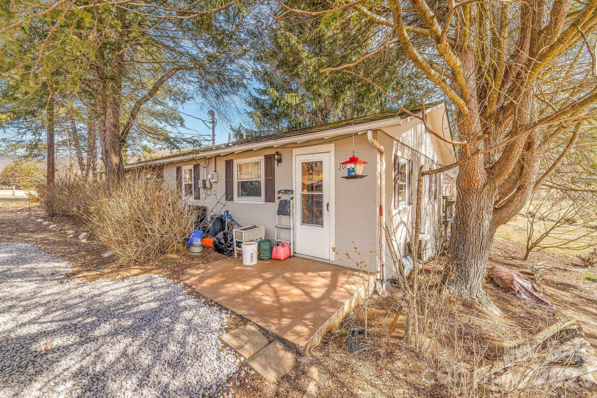 22 Mountain Spring Lane — Canton