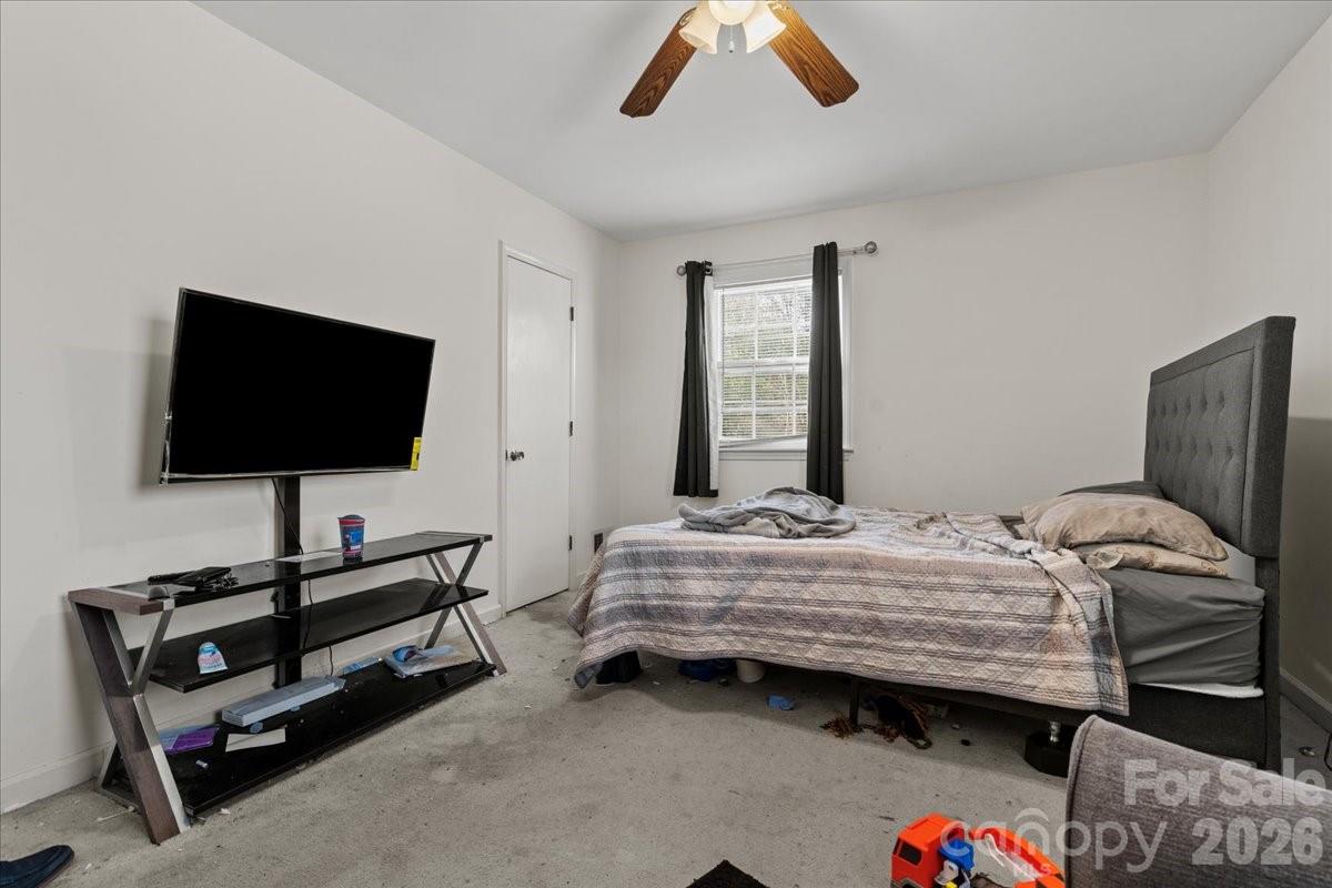 106 Elizabeth Drive — Cheraw