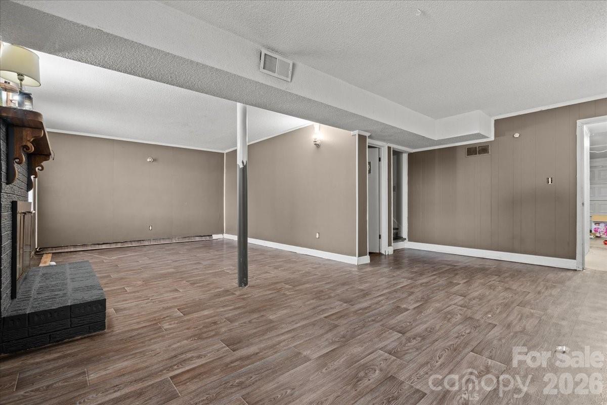 106 Elizabeth Drive — Cheraw