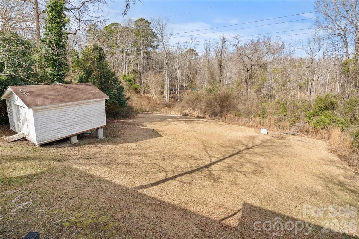 106 Elizabeth Drive — Cheraw