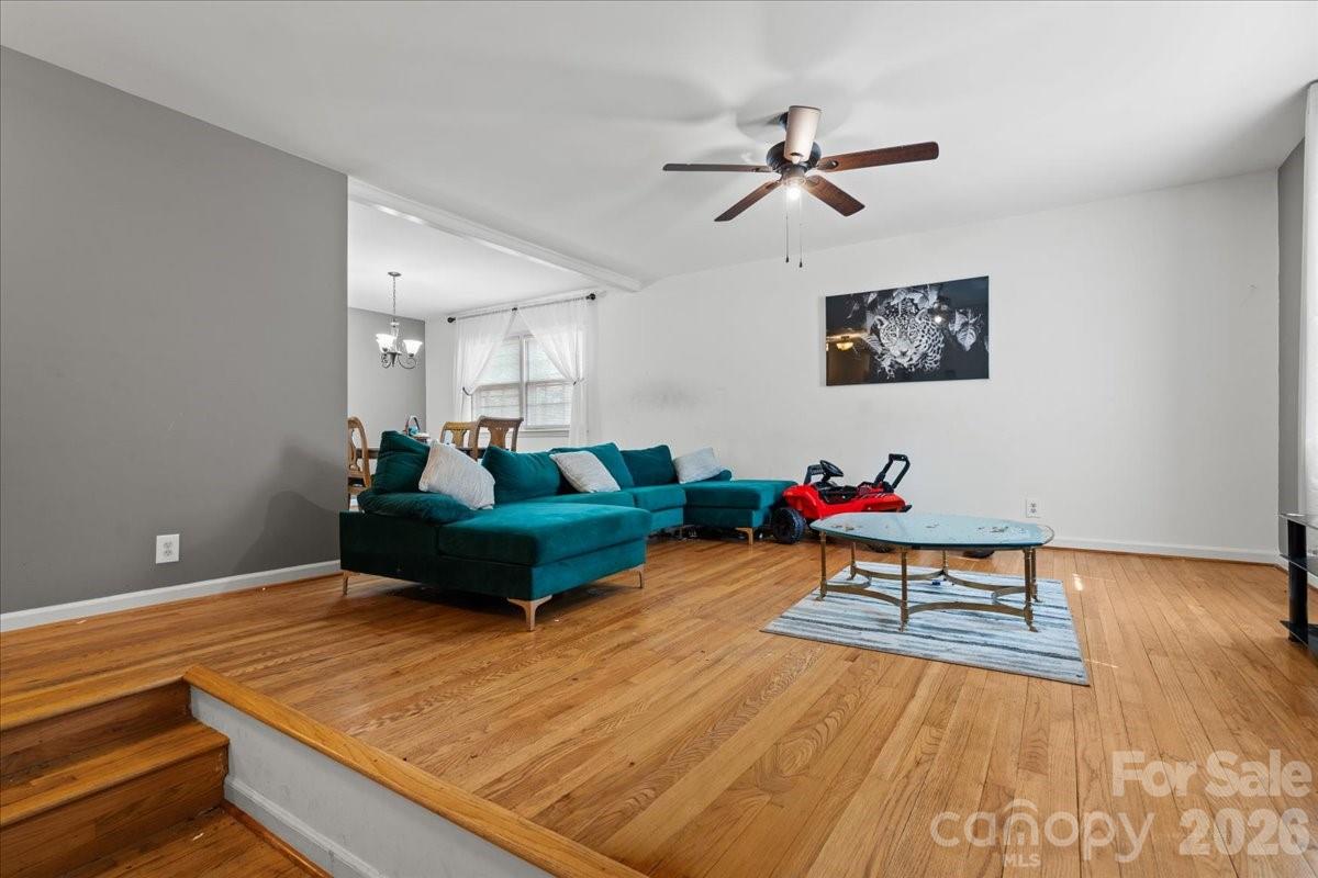 106 Elizabeth Drive — Cheraw