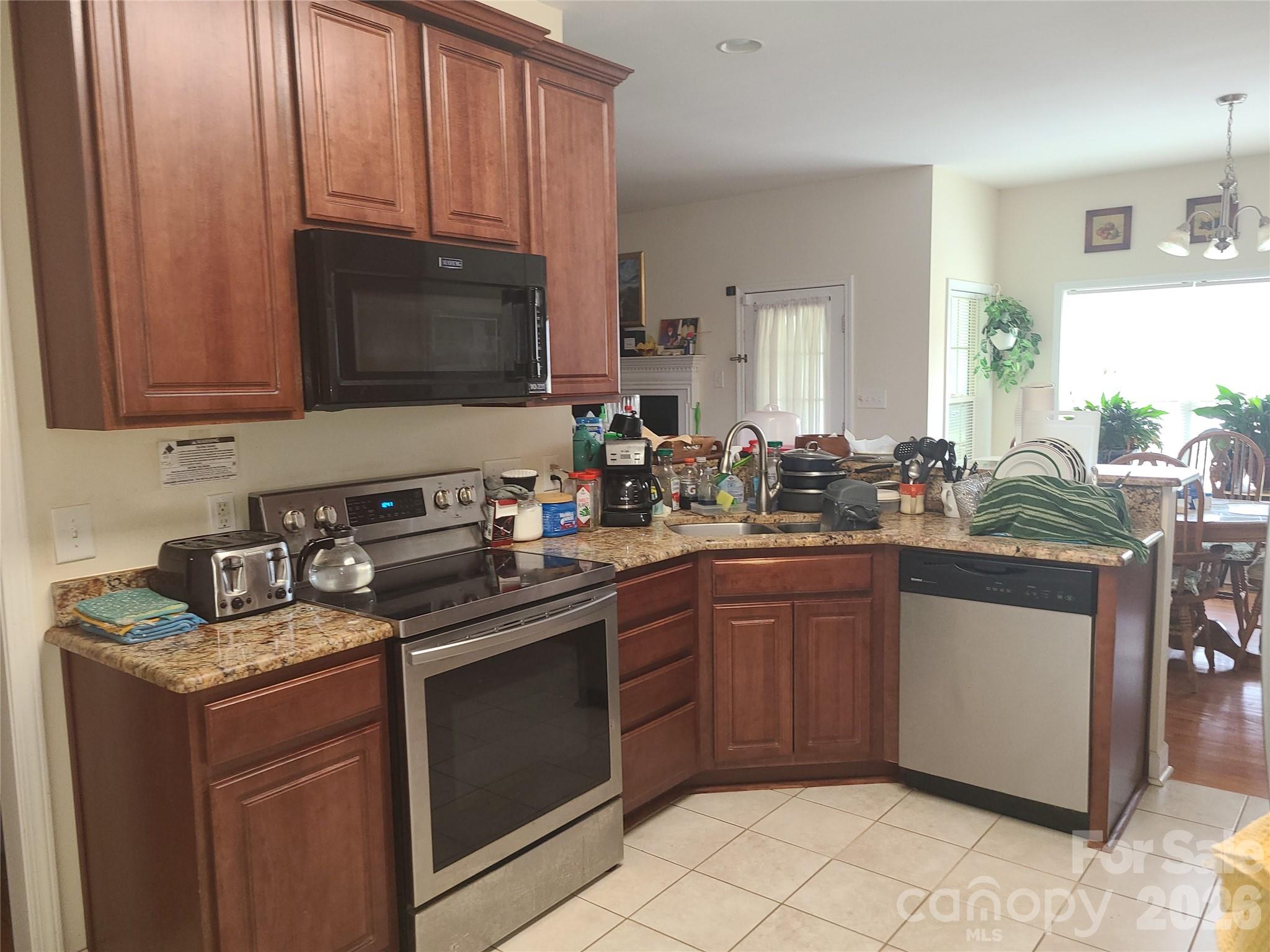 1638 Bess Town Road — Bessemer City