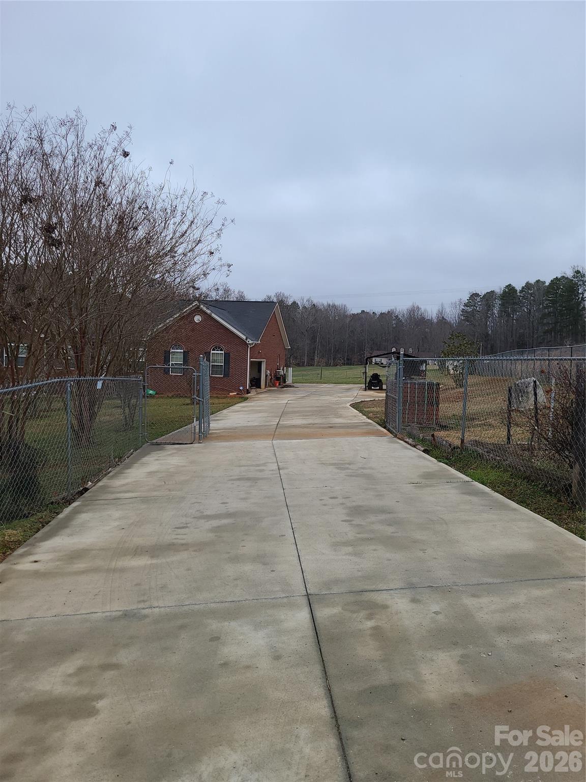 1638 Bess Town Road — Bessemer City