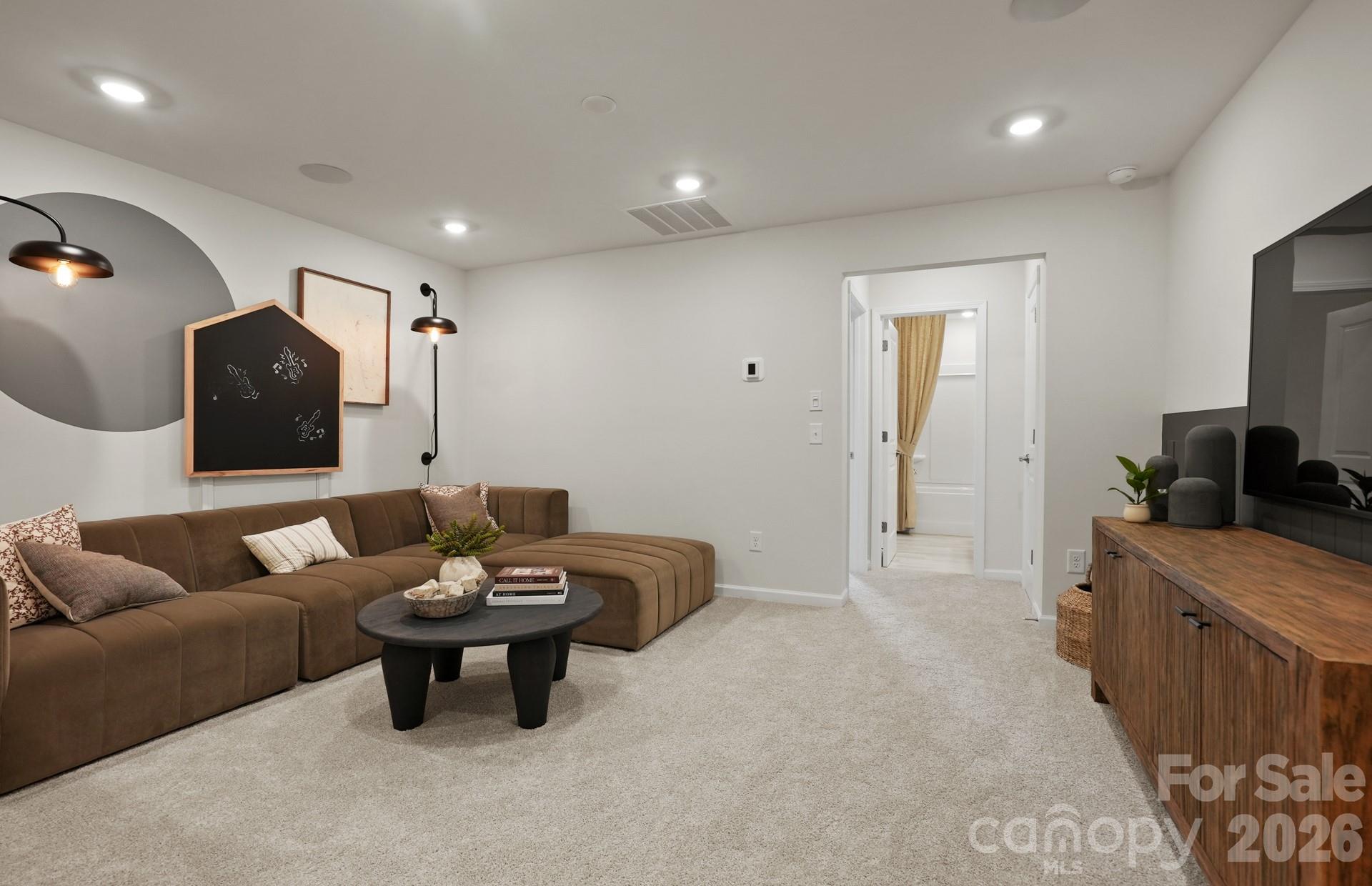 1613 Riverbend Avenue — Monroe