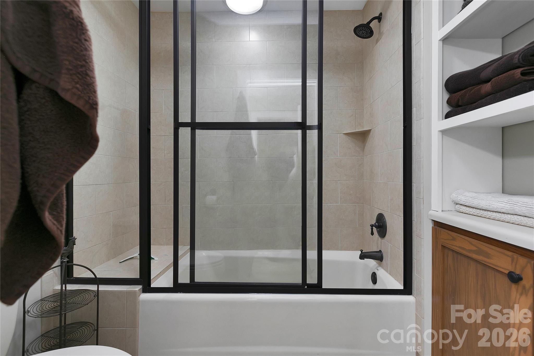 150 Racquet Club Villas Drive — Sapphire