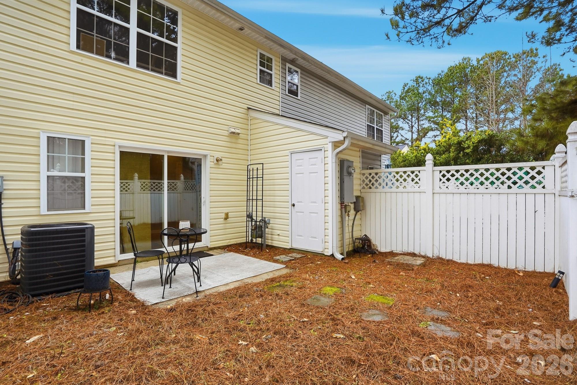 12350 Hennigan Place Lane — Charlotte