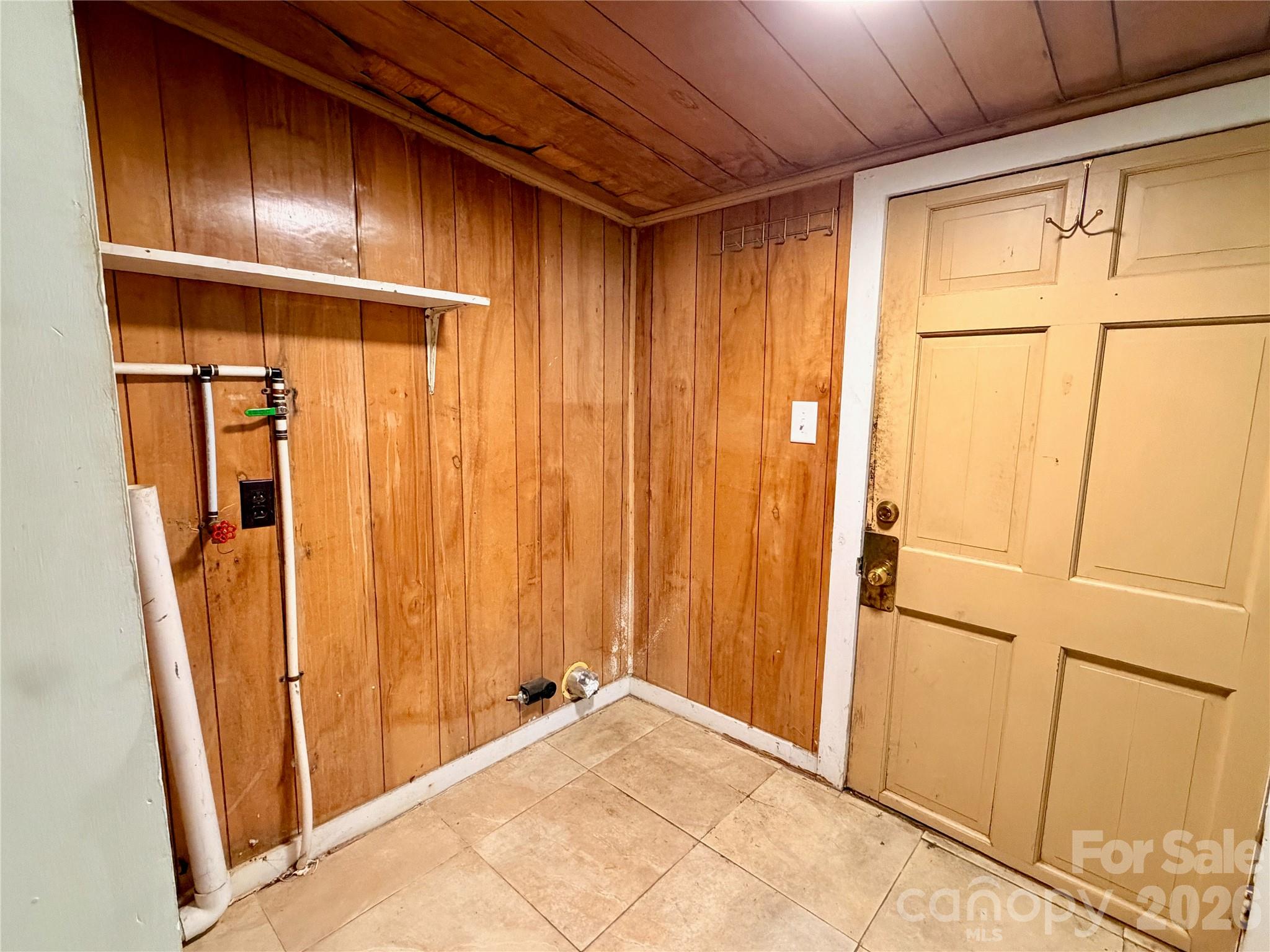 470 & 460 S Moose Road — Mount Pleasant