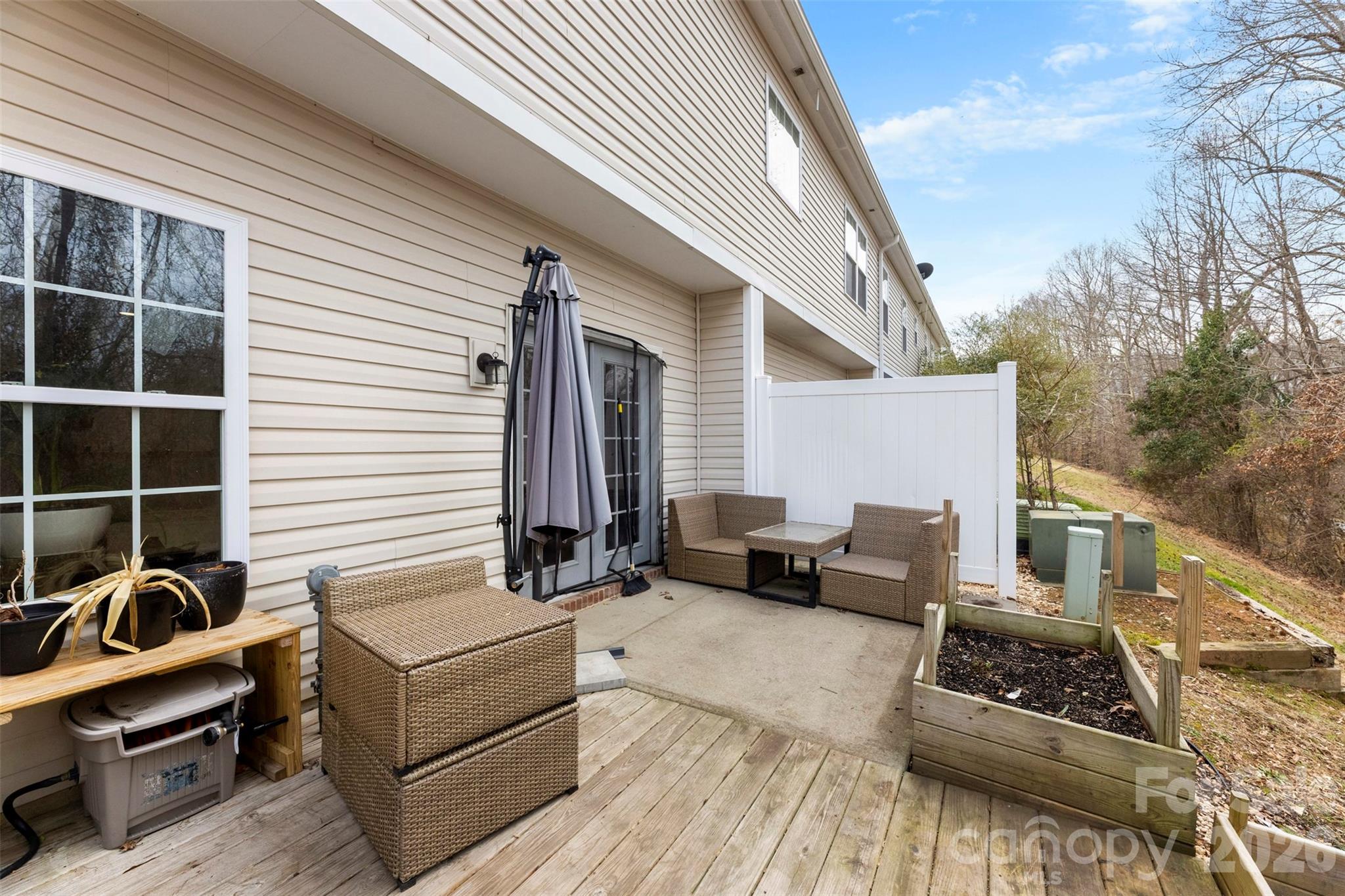 11667 Stockdale Court — Pineville