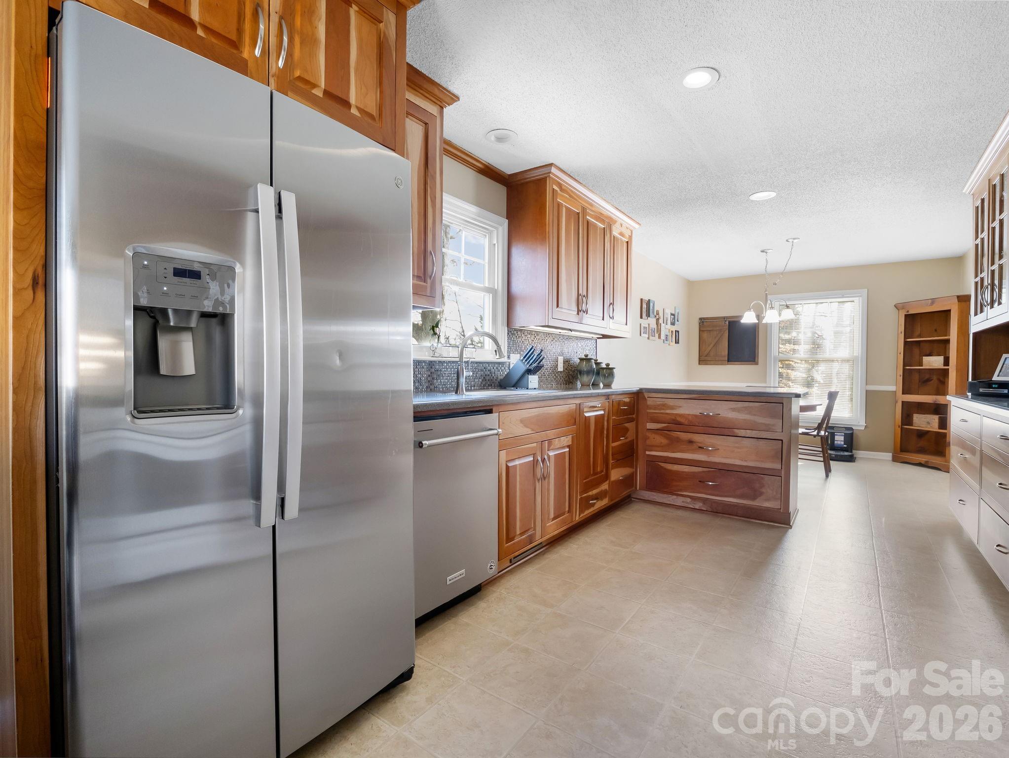 1409 Thea Drive — Shelby