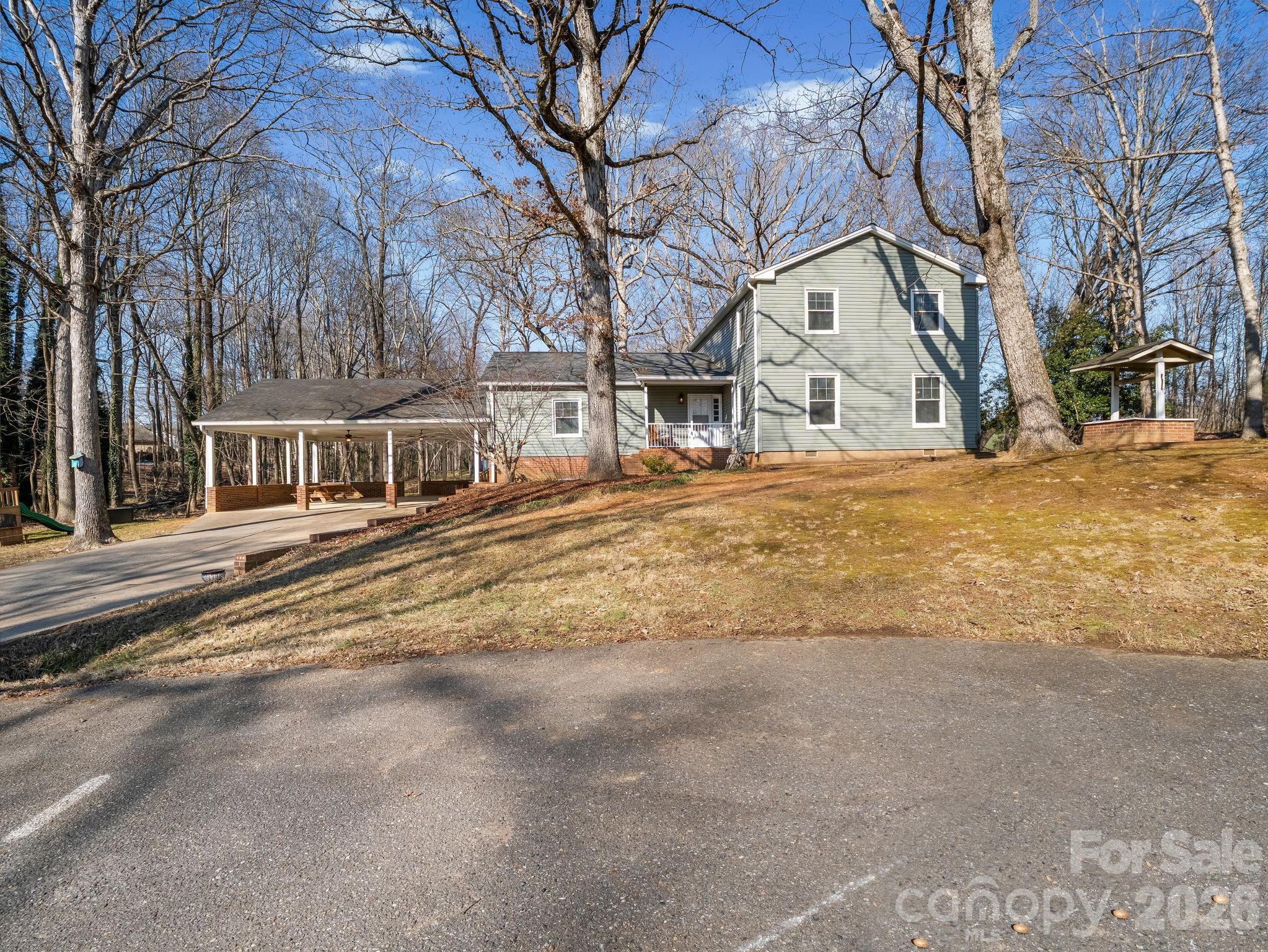 1409 Thea Drive — Shelby