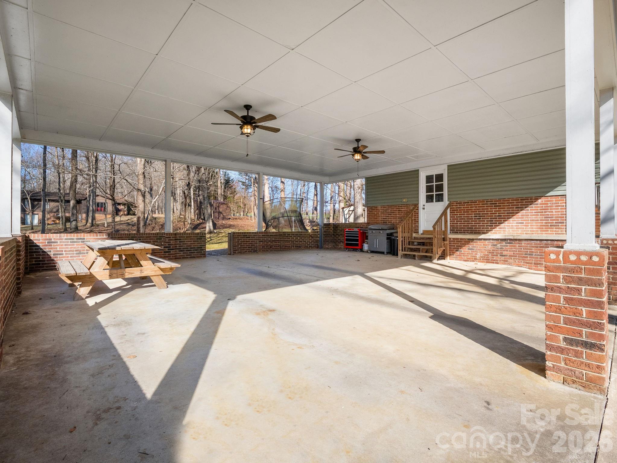 1409 Thea Drive — Shelby