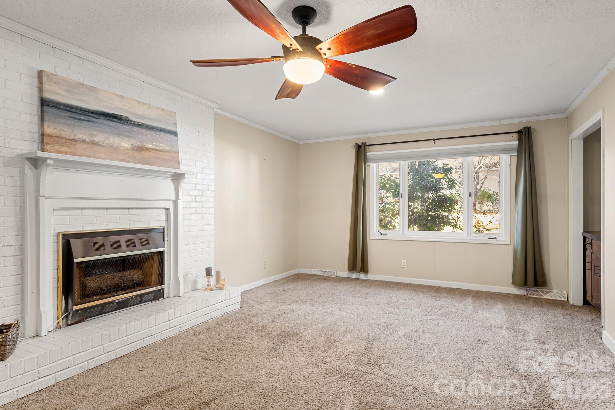 9118 Windjammer Drive — Tega Cay