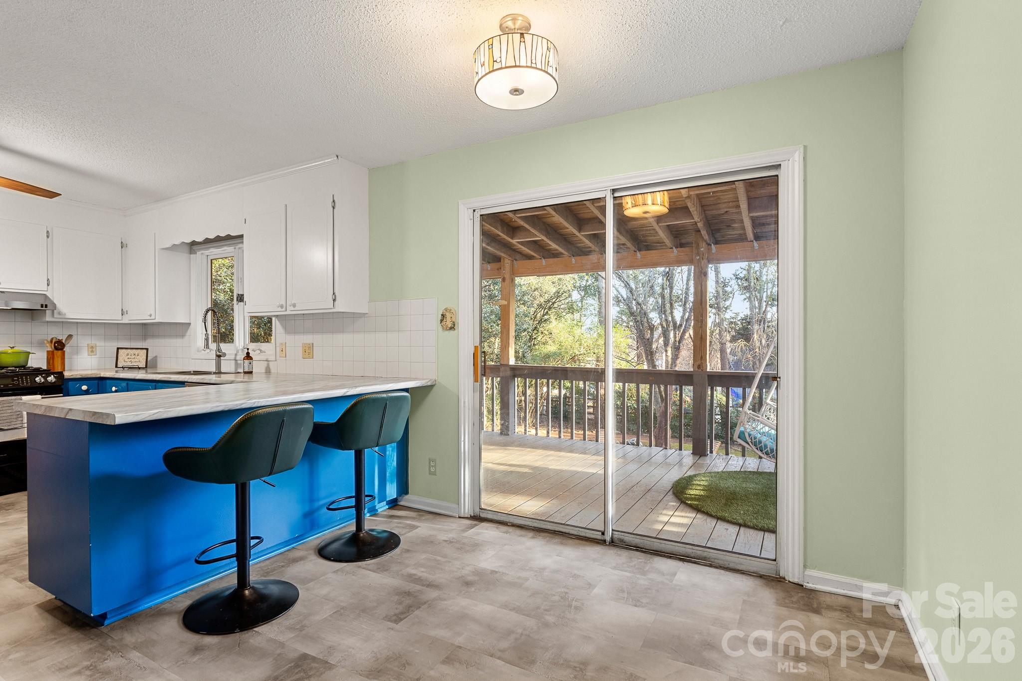 9118 Windjammer Drive — Tega Cay