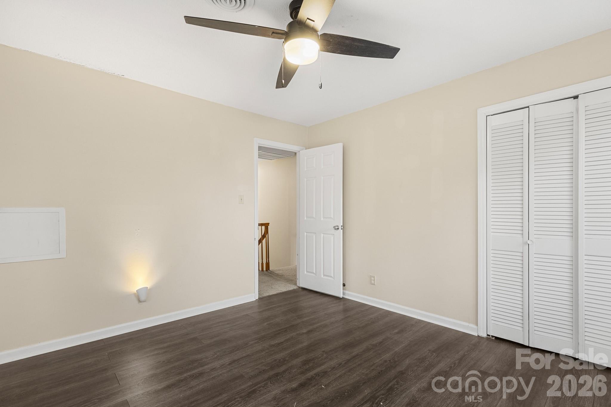 9118 Windjammer Drive — Tega Cay