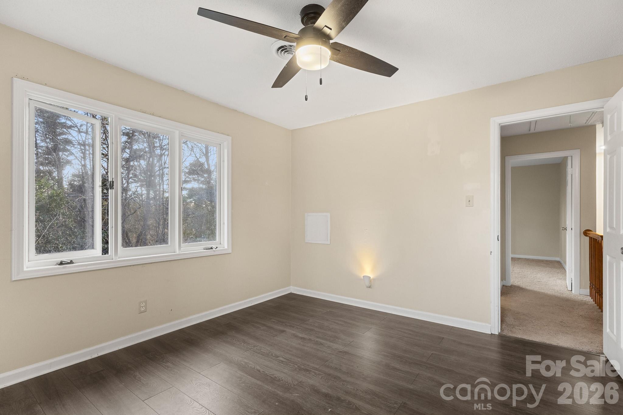9118 Windjammer Drive — Tega Cay