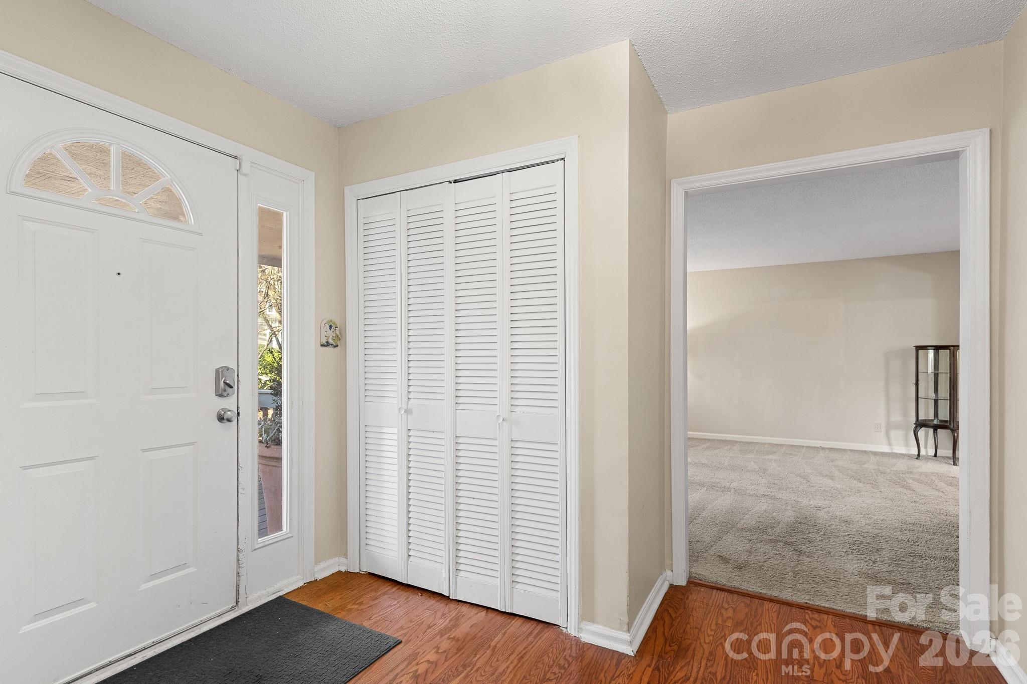 9118 Windjammer Drive — Tega Cay