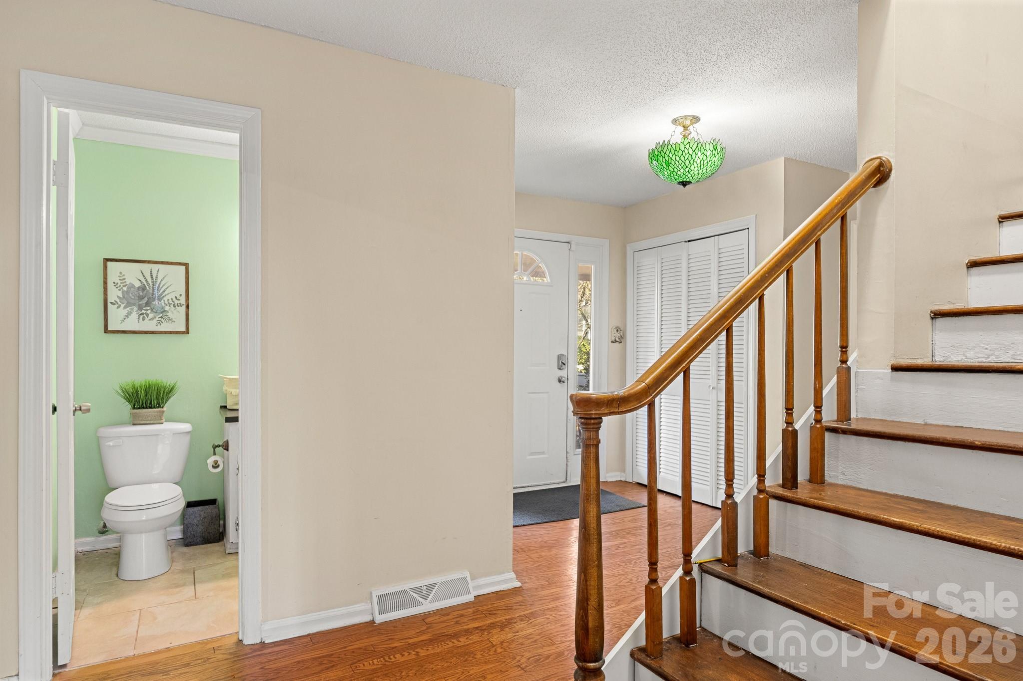 9118 Windjammer Drive — Tega Cay