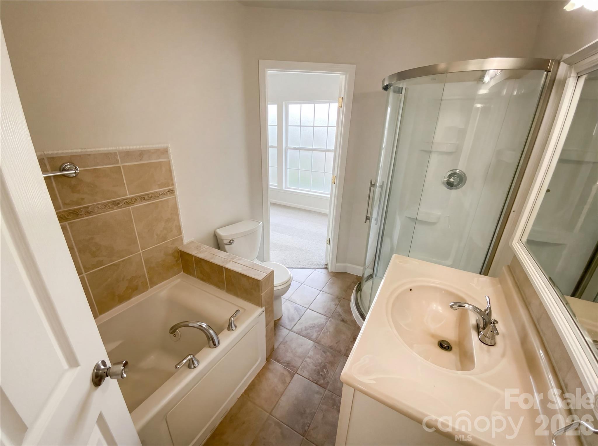 10803 Fountaingrove Drive — Charlotte