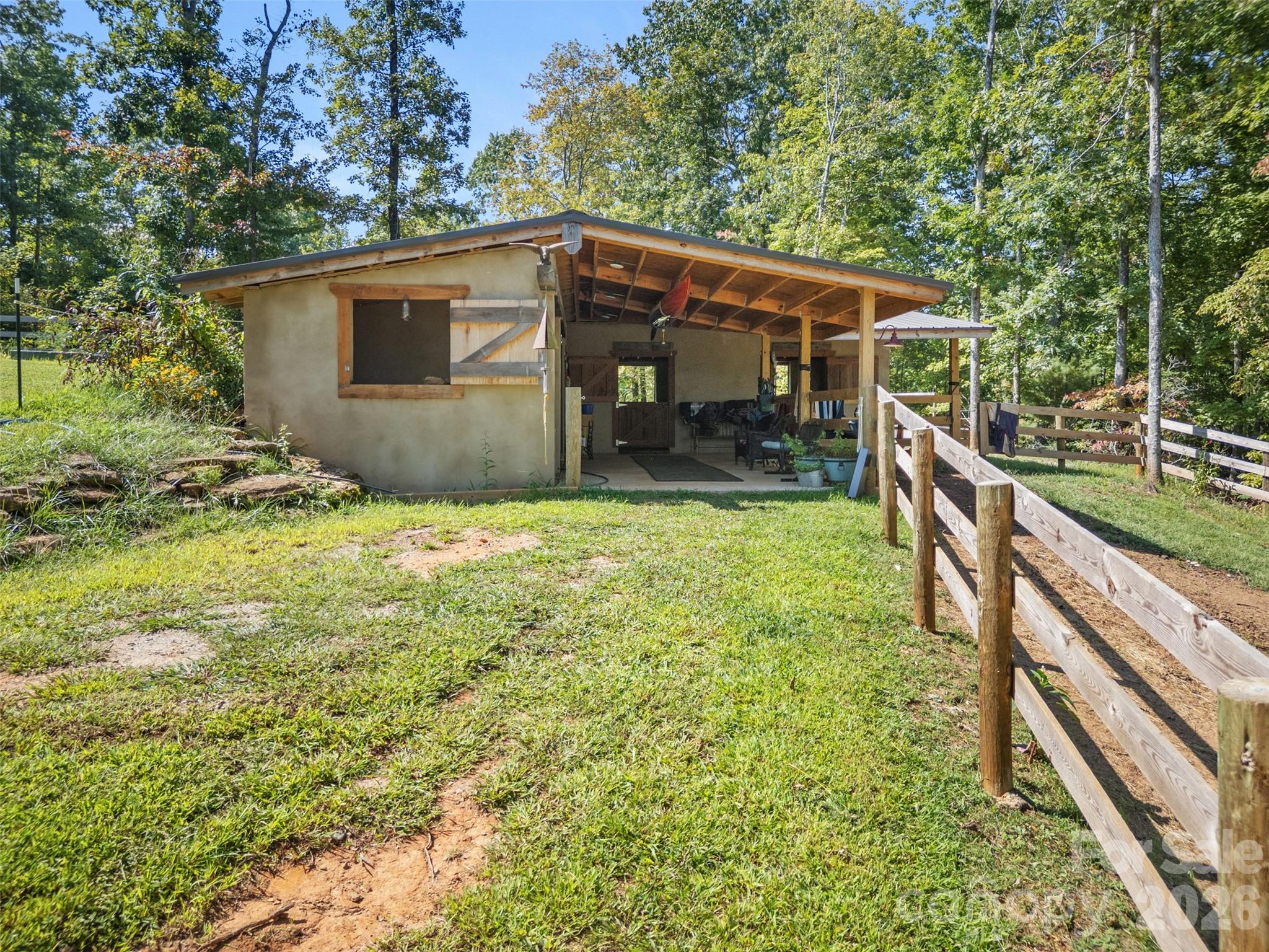 250 Burt Blackwell Road — Mill Spring
