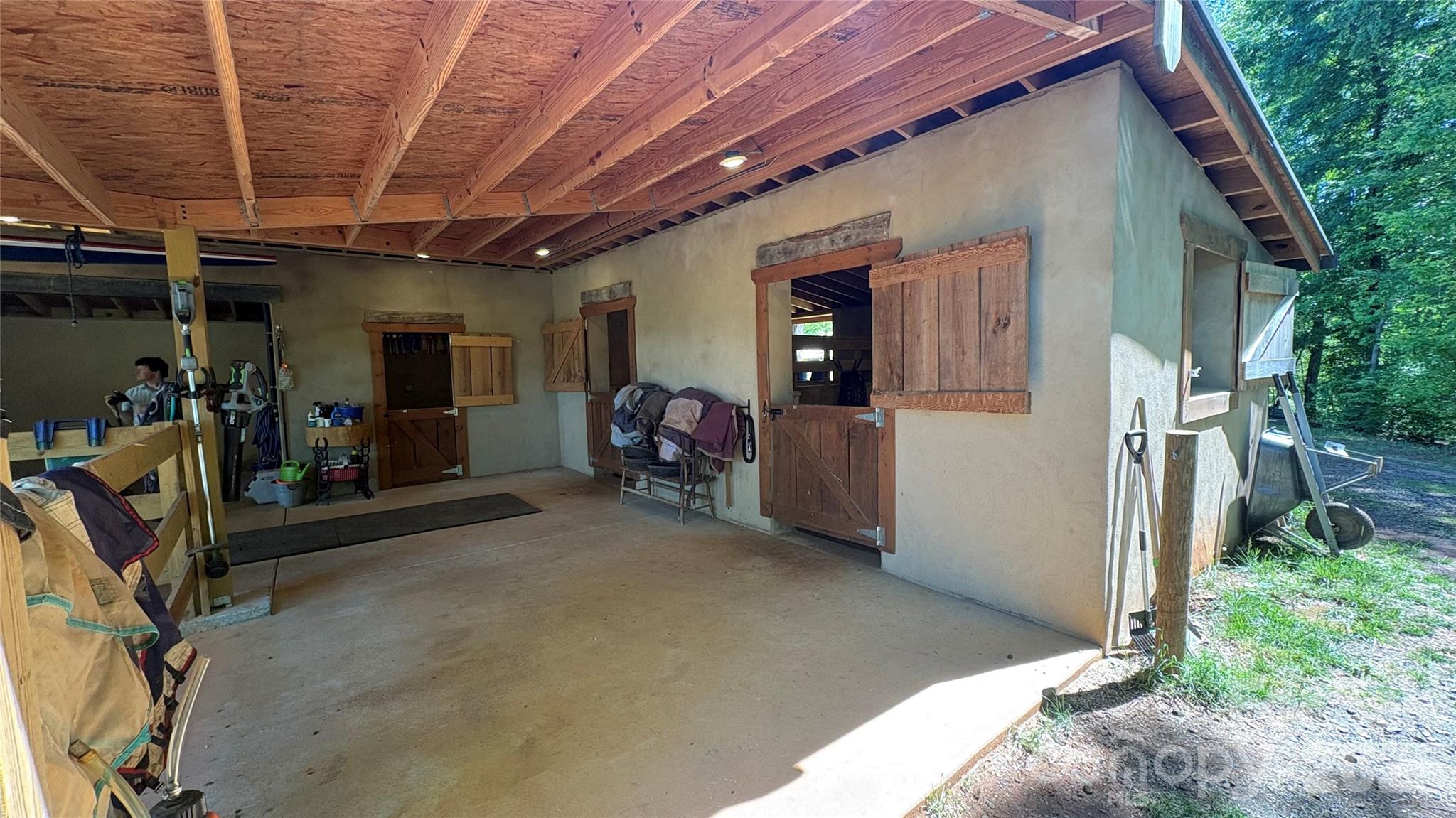 250 Burt Blackwell Road — Mill Spring