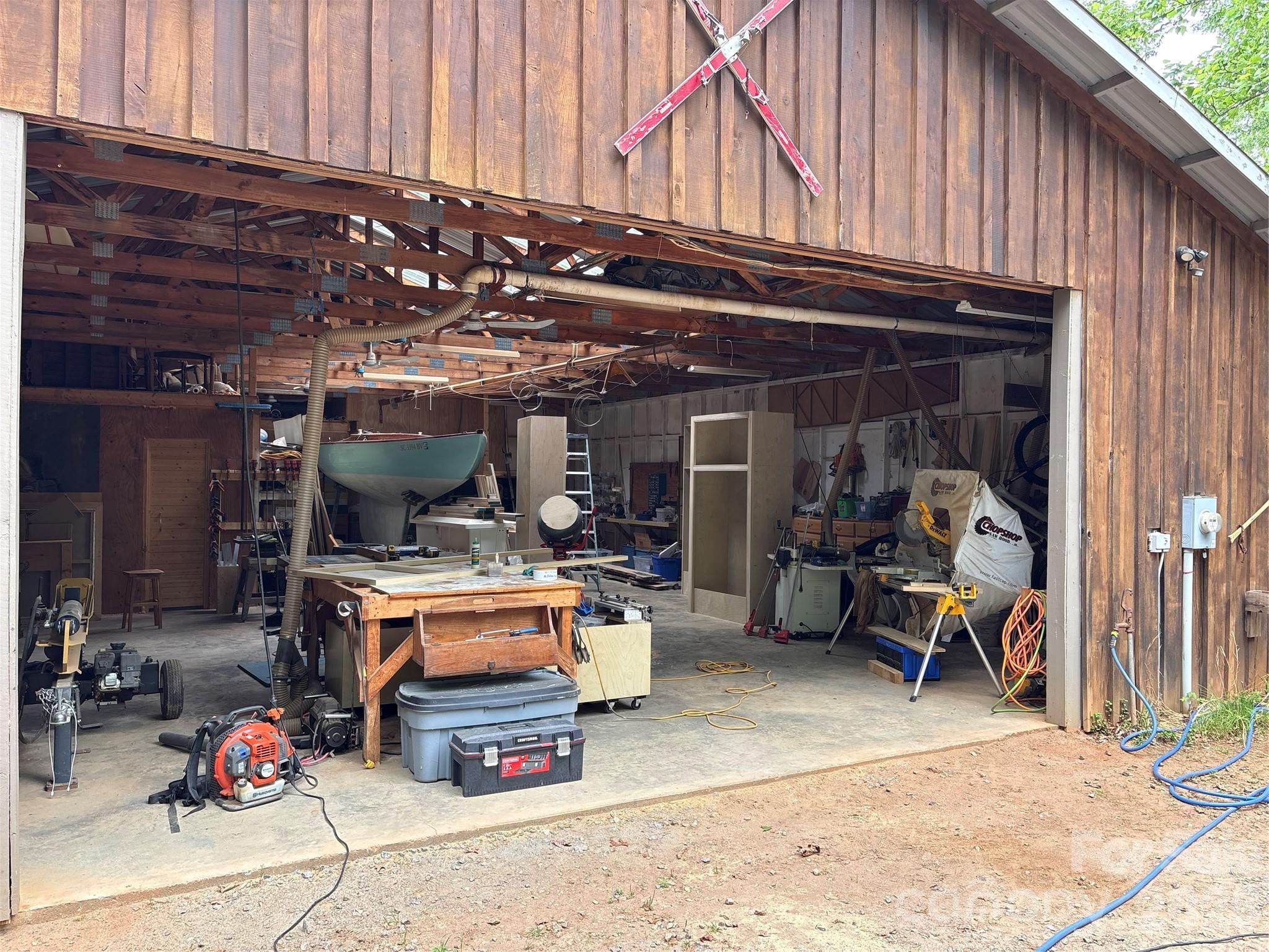 250 Burt Blackwell Road — Mill Spring