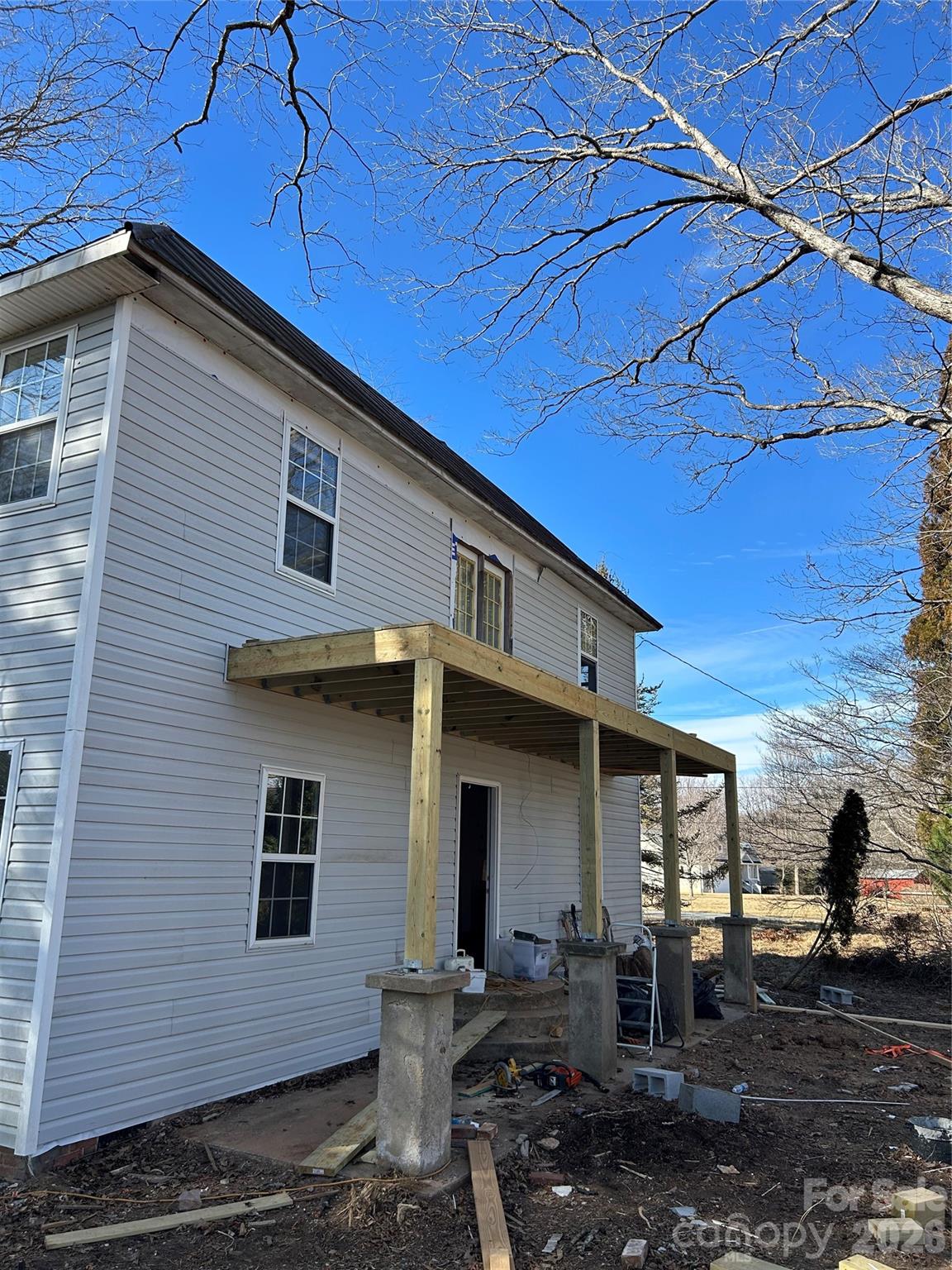 16 Mallory Lane — Arden