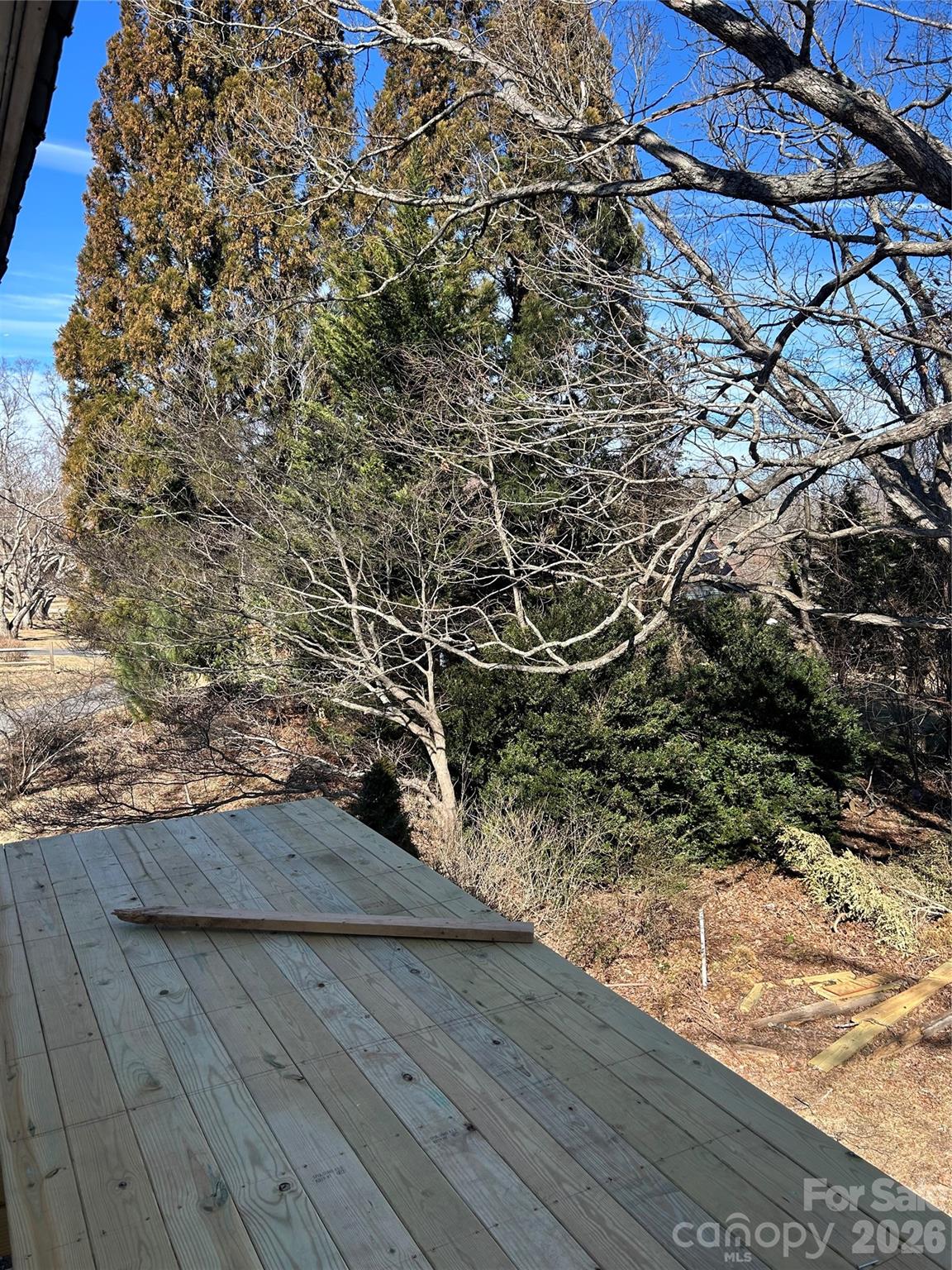 16 Mallory Lane — Arden