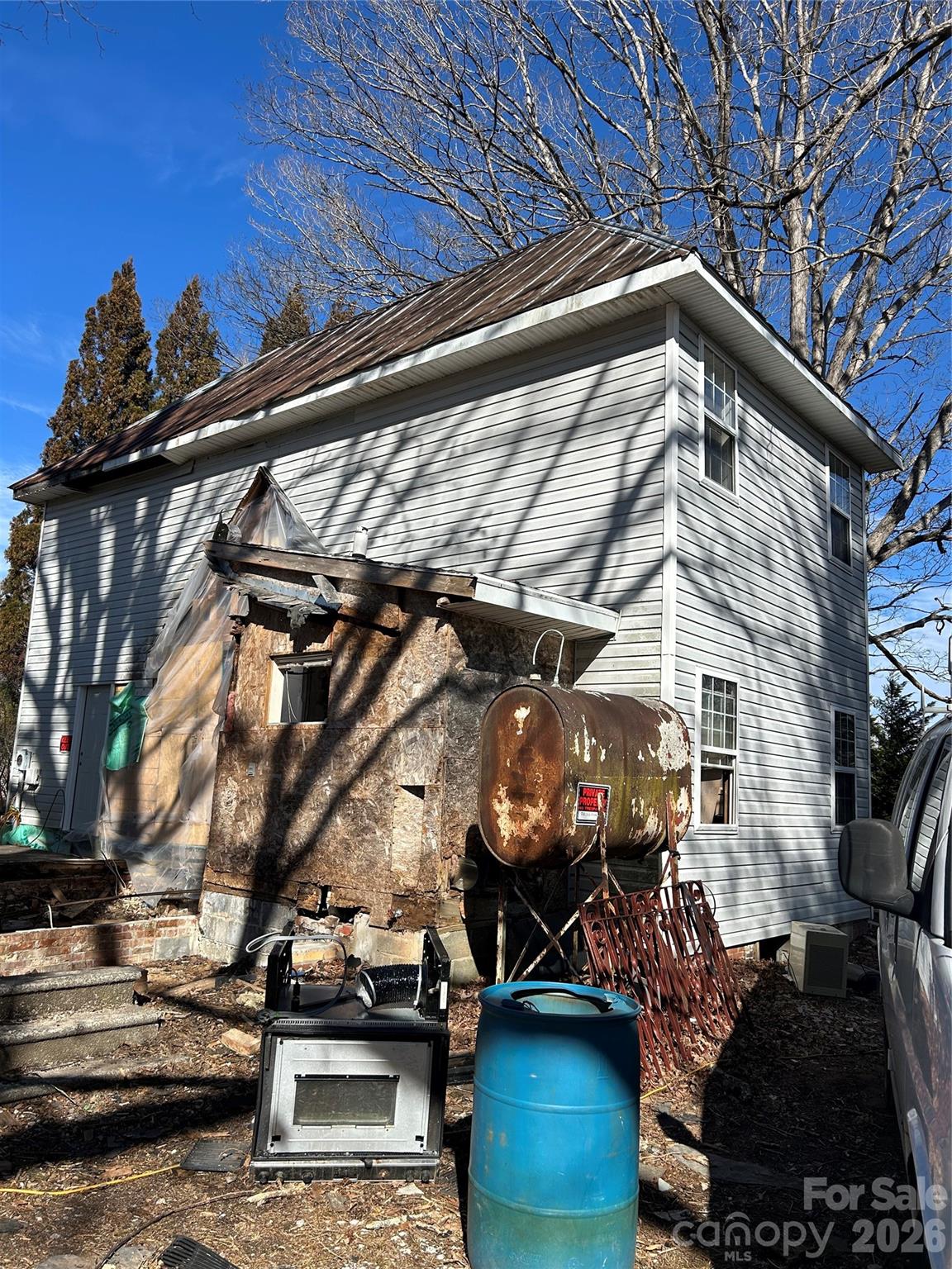 16 Mallory Lane — Arden