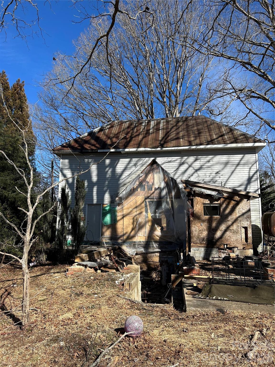 16 Mallory Lane — Arden