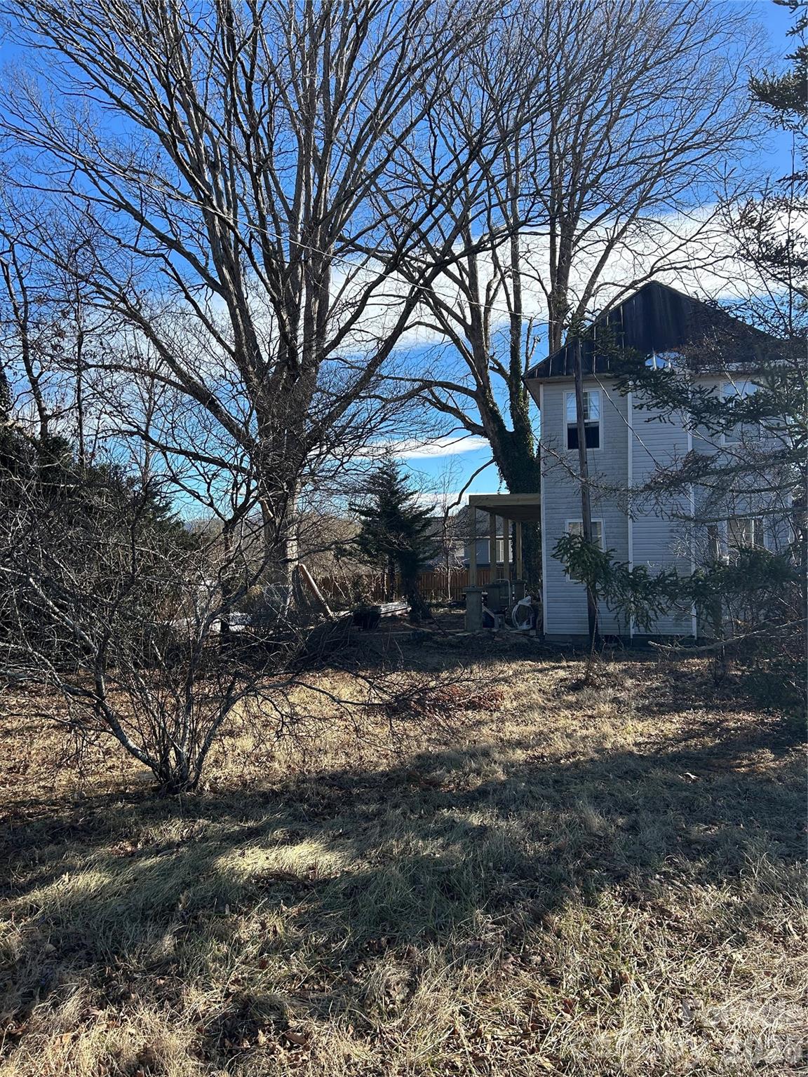 16 Mallory Lane — Arden