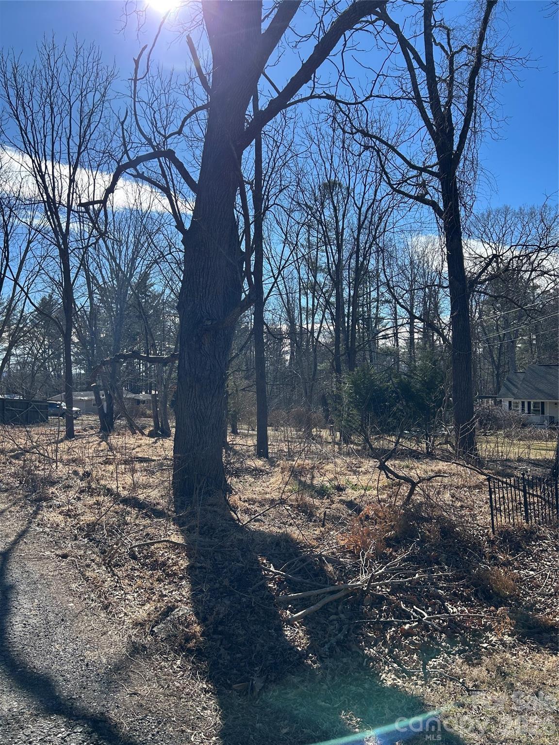 16 Mallory Lane — Arden