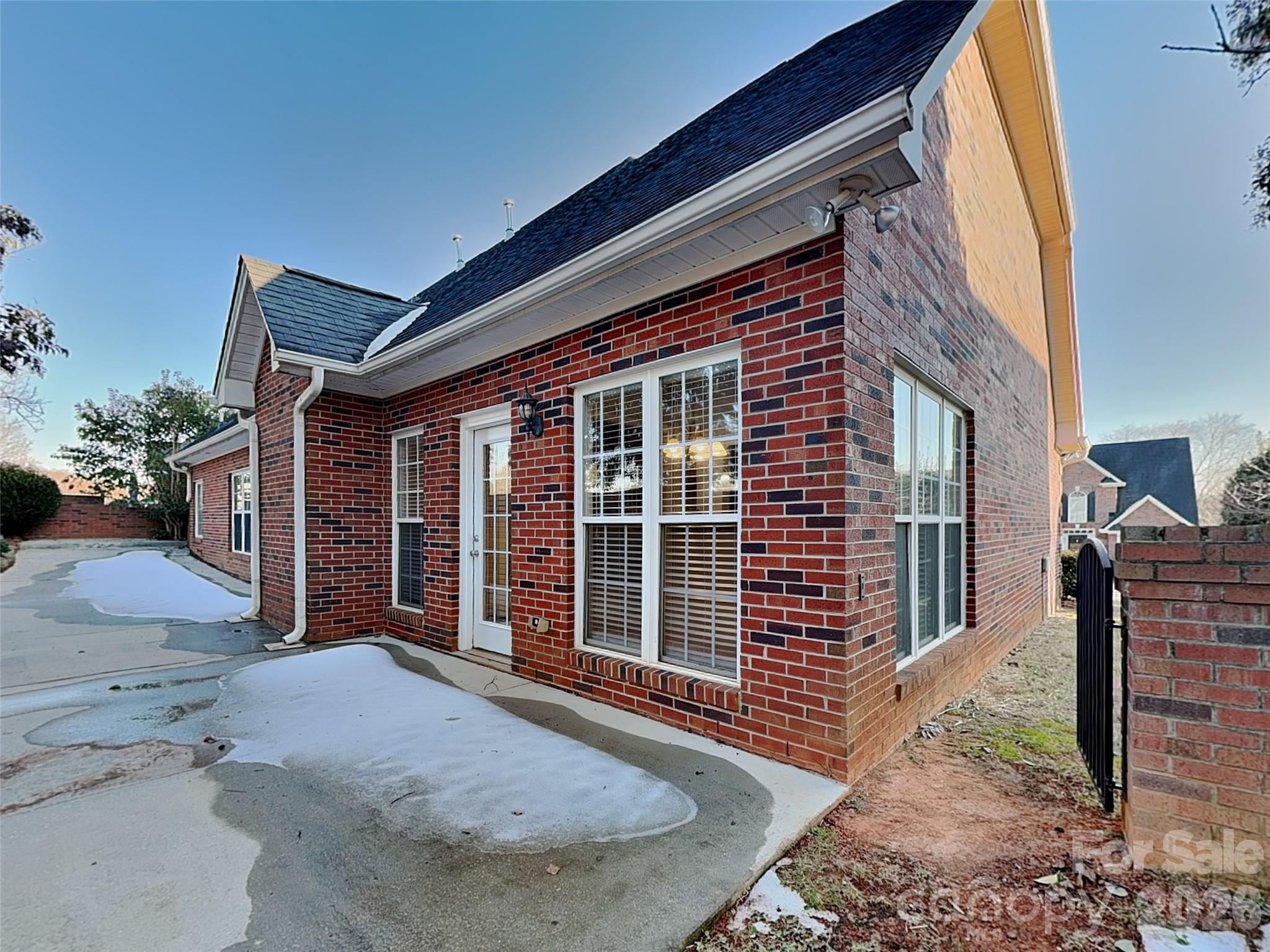2562 Firethorn Court — Gastonia