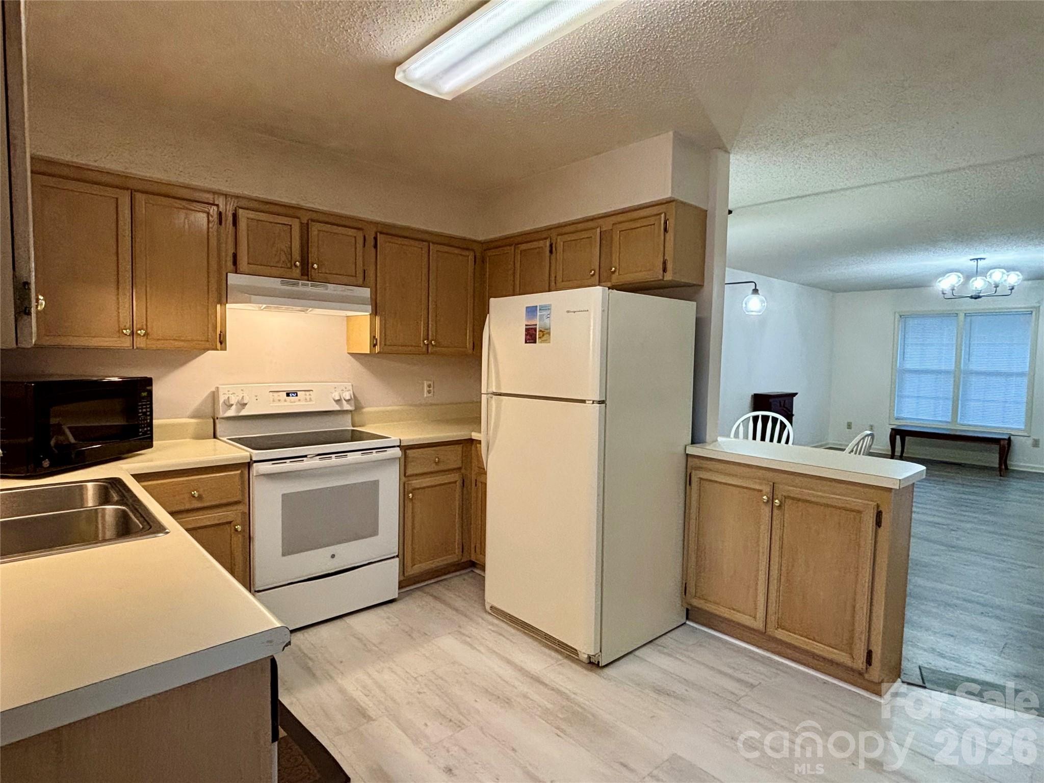 160 Whispering Pines Drive — Marion