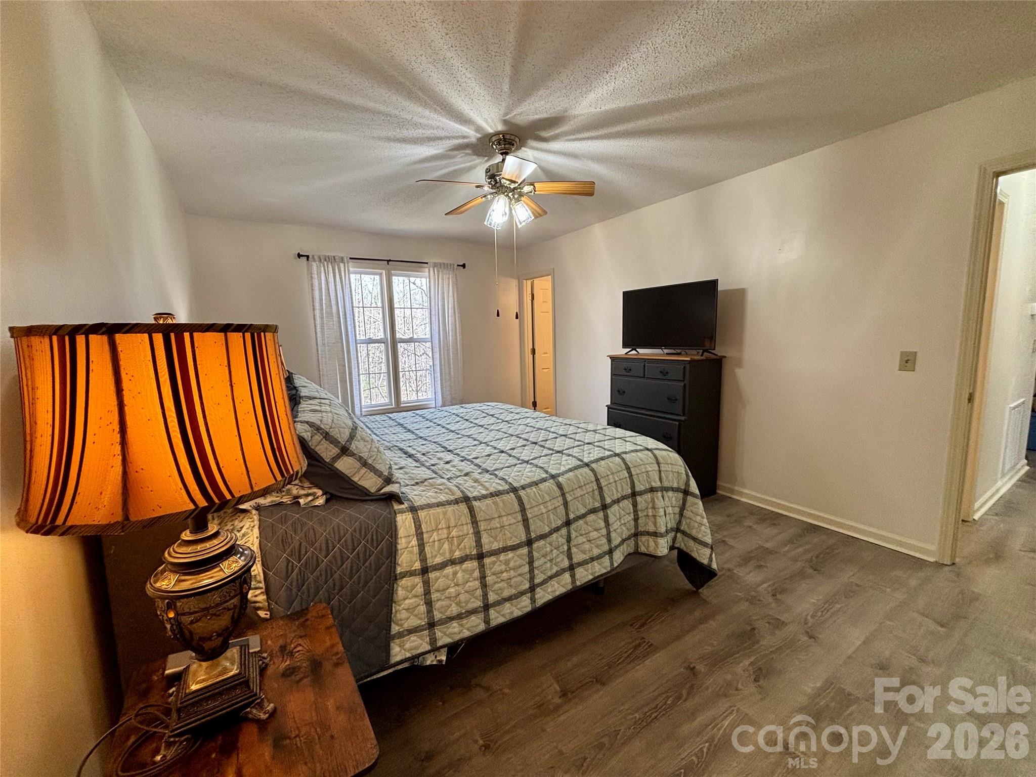 160 Whispering Pines Drive — Marion