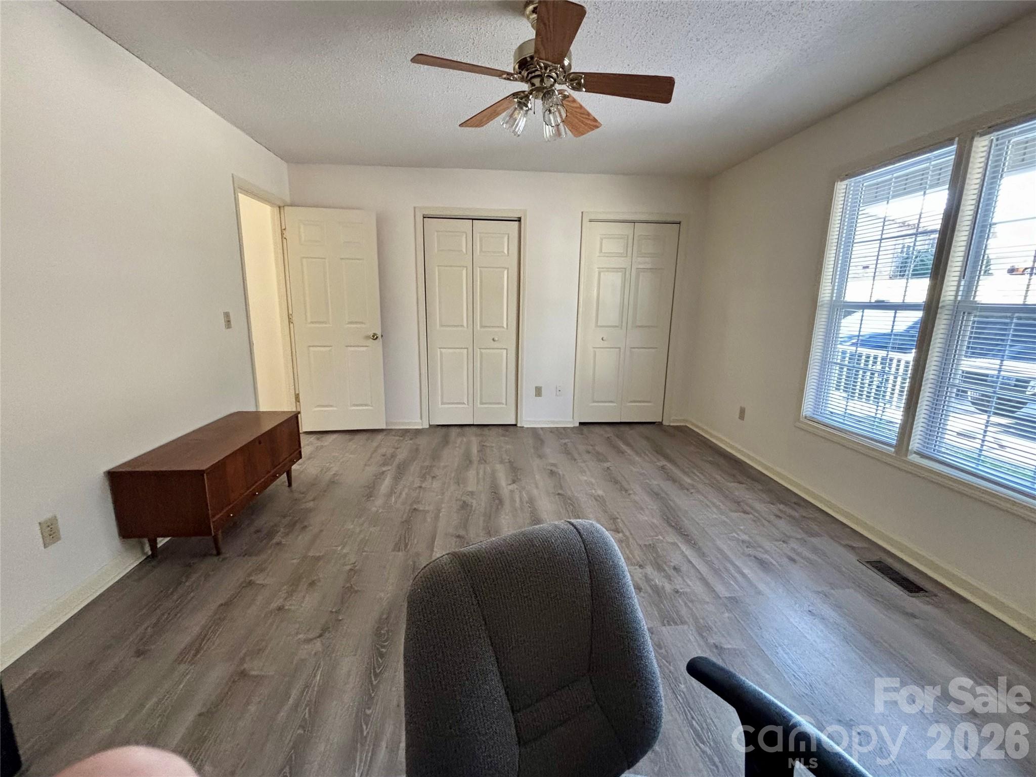 160 Whispering Pines Drive — Marion