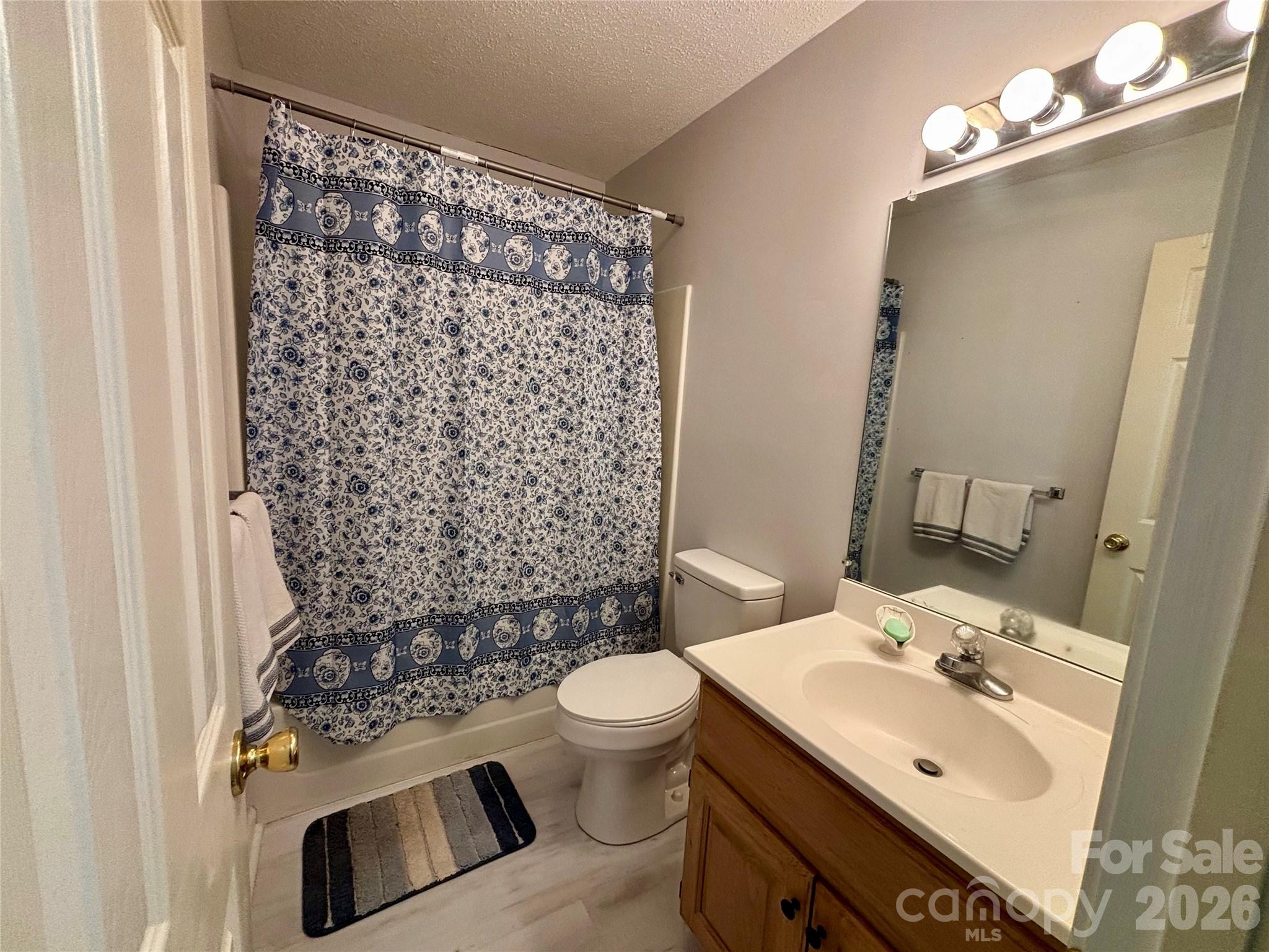 160 Whispering Pines Drive — Marion