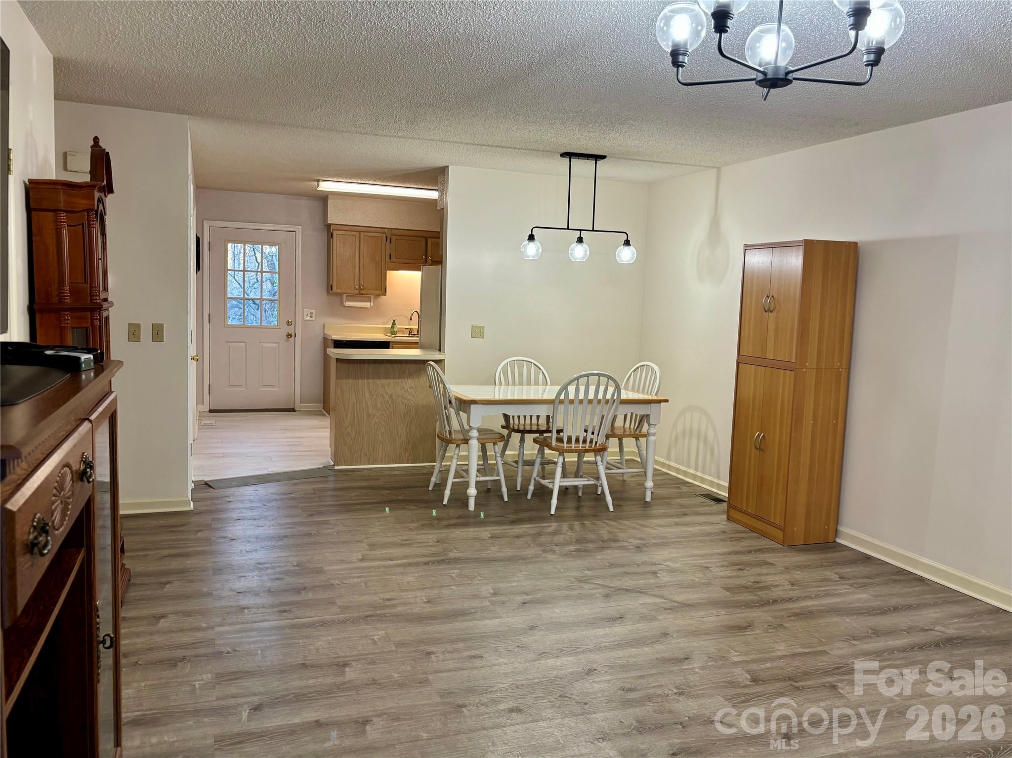 160 Whispering Pines Drive — Marion