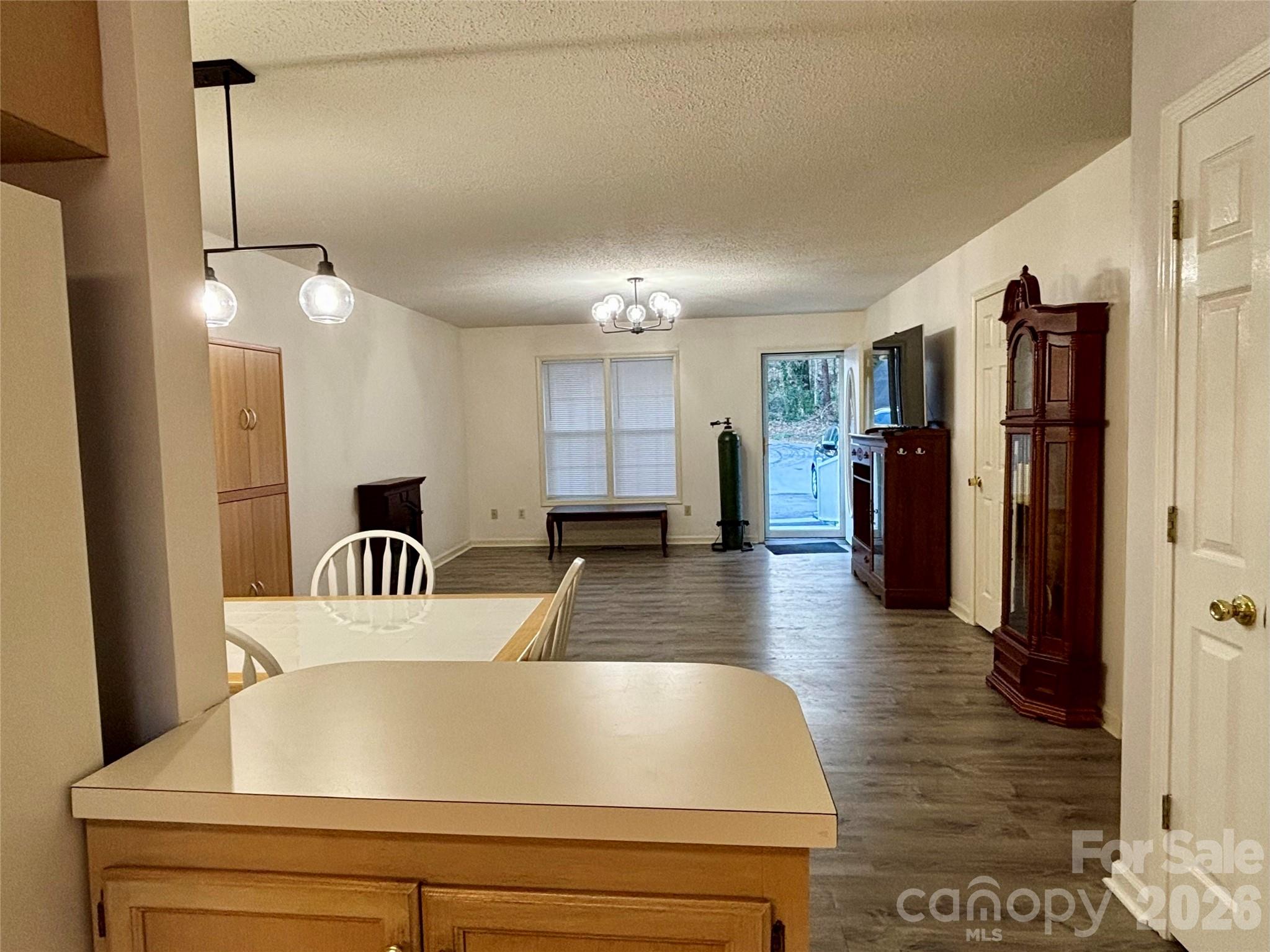 160 Whispering Pines Drive — Marion