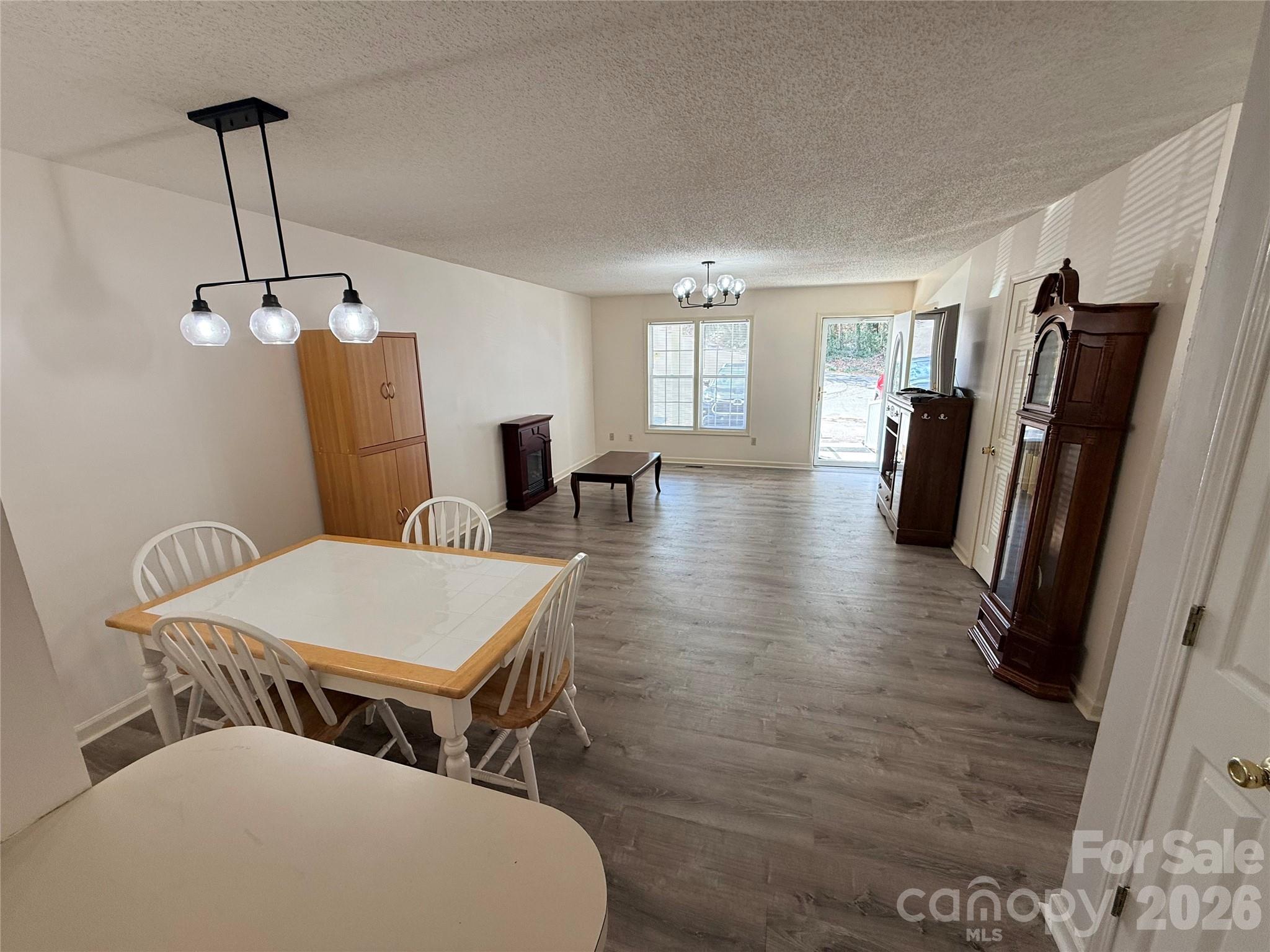 160 Whispering Pines Drive — Marion