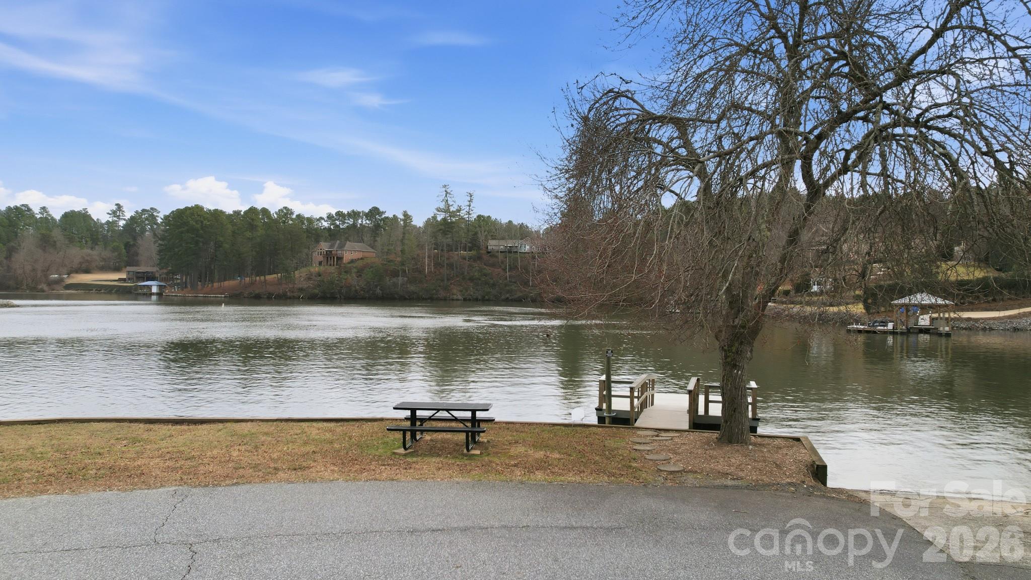 5969 Gold Creek Estate Drive — Hickory