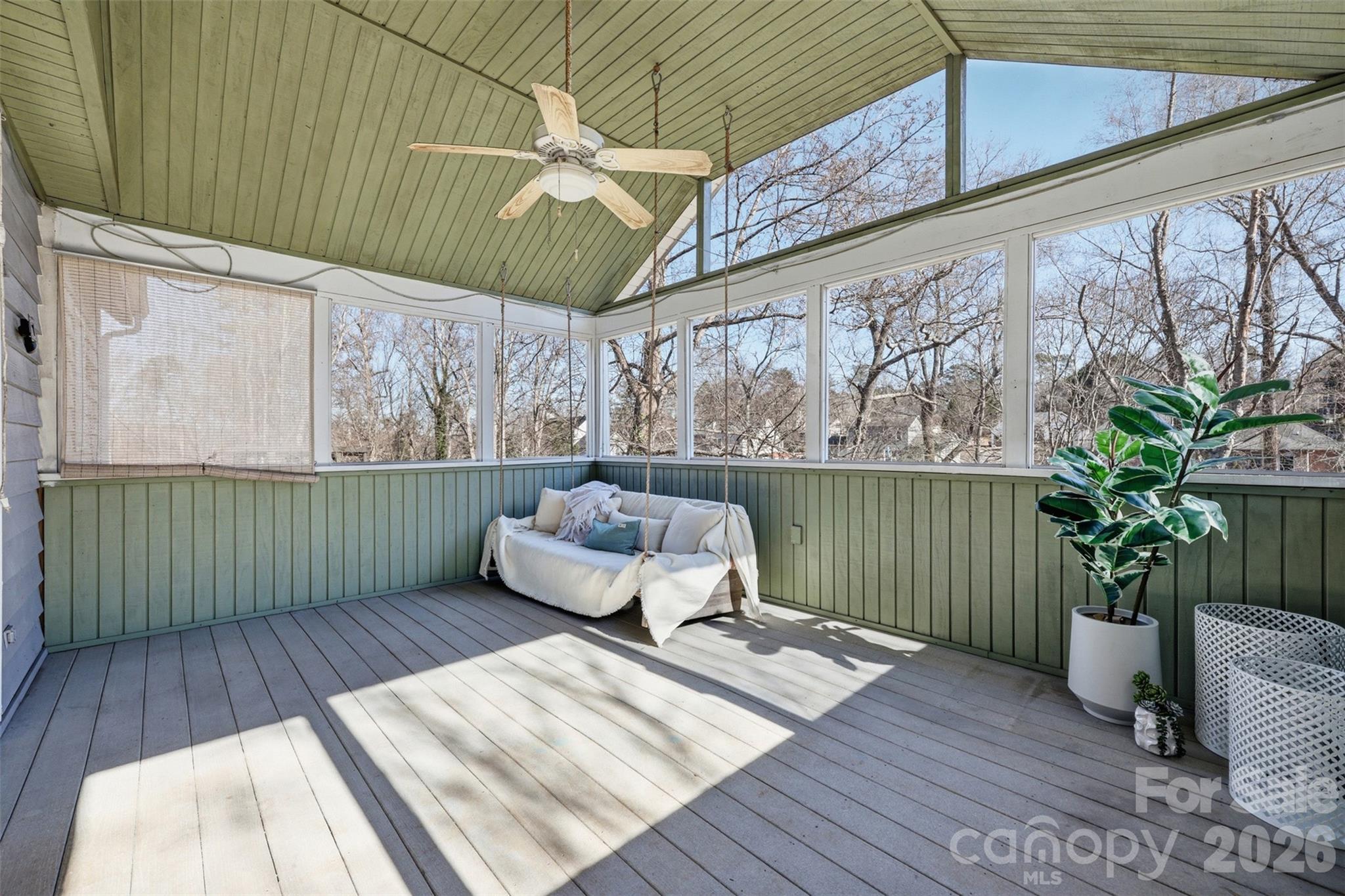 5969 Gold Creek Estate Drive — Hickory