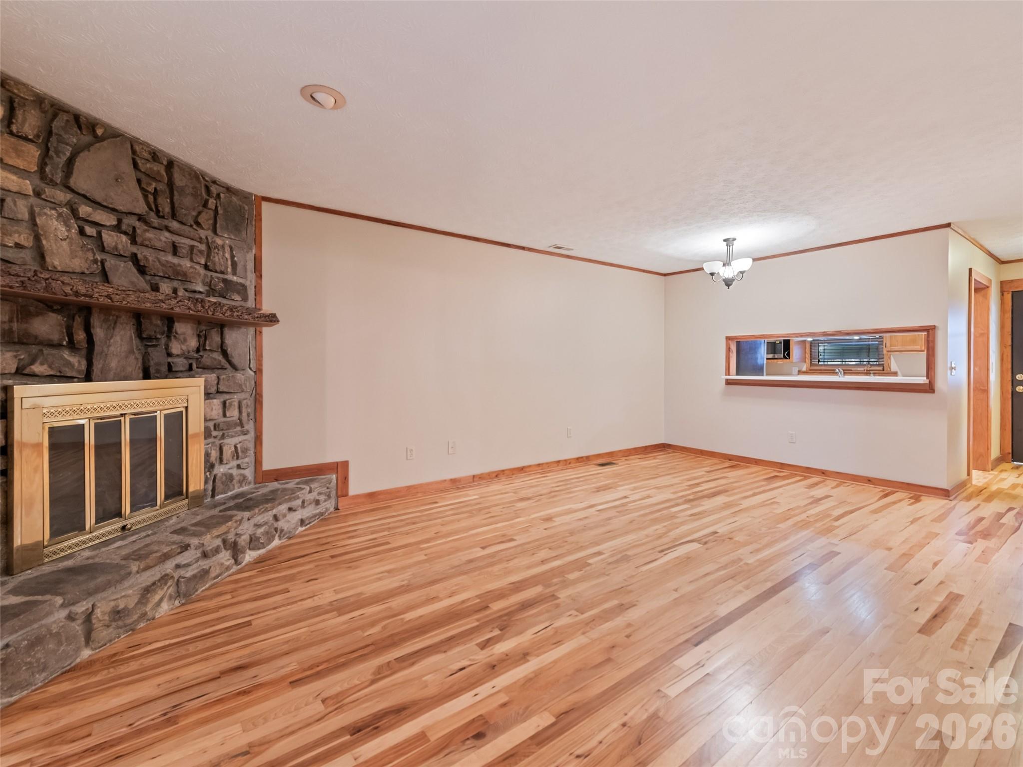 36 Mulberry Lane — Maggie Valley