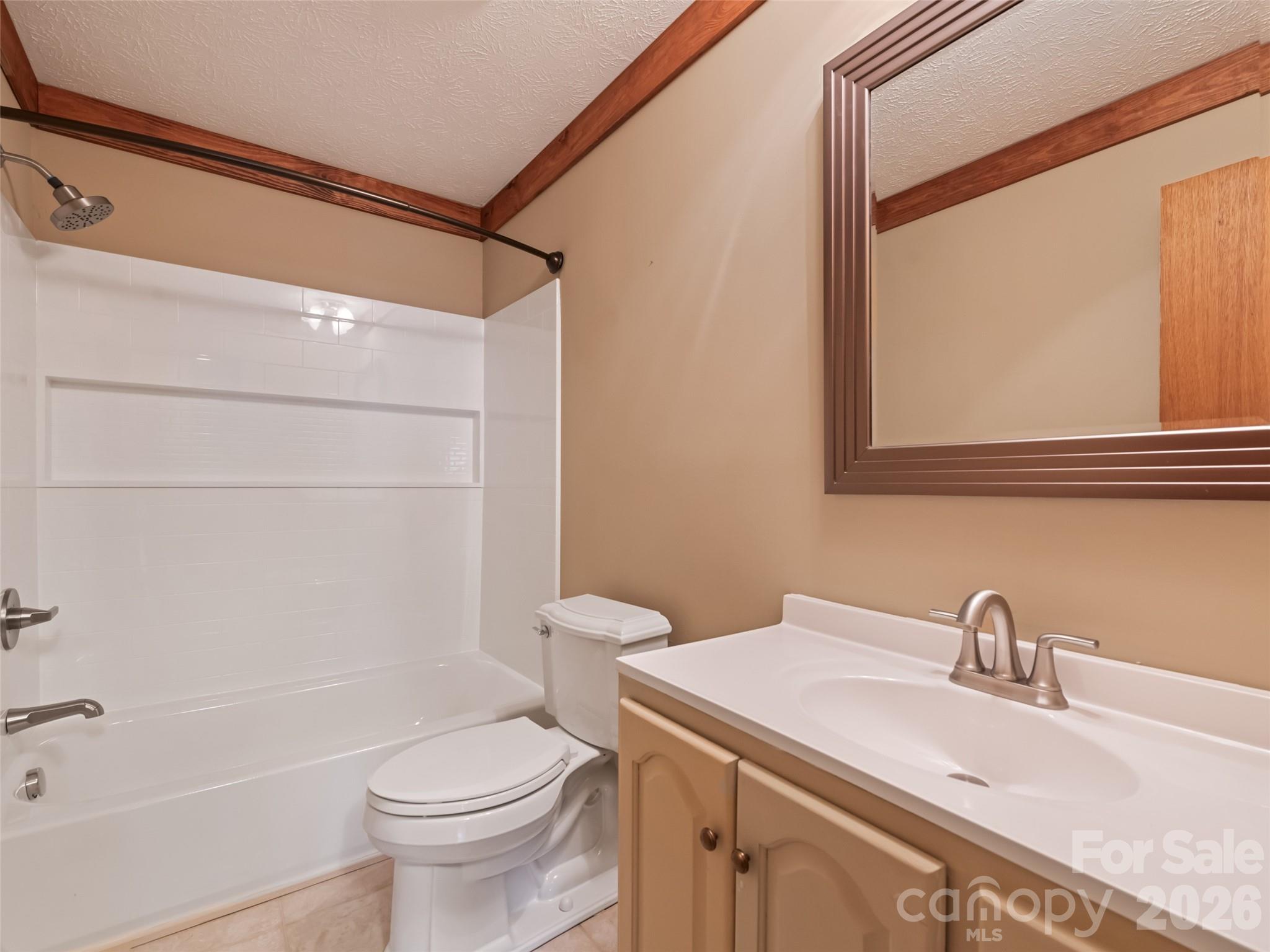 36 Mulberry Lane — Maggie Valley