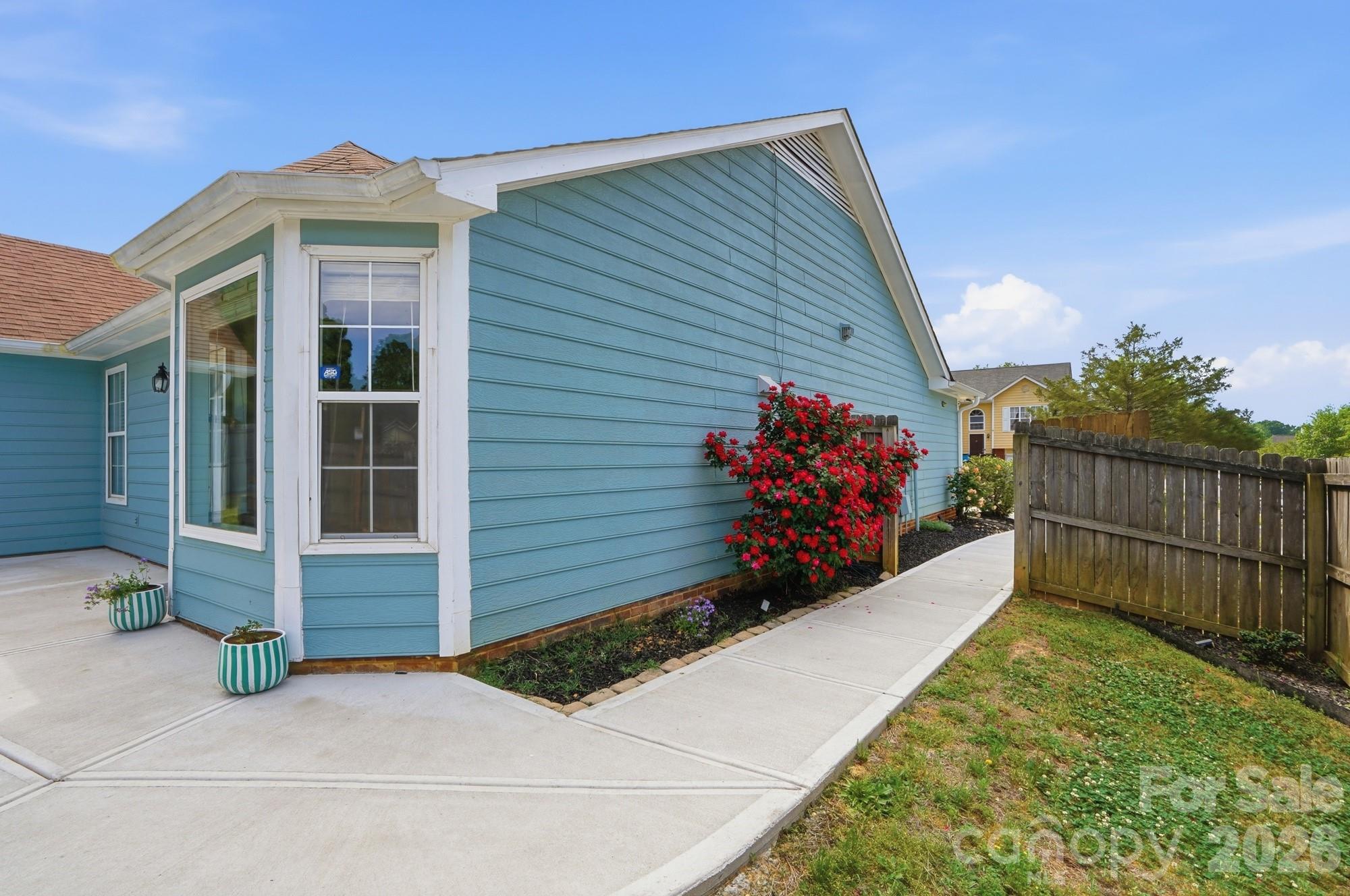 5908 Heathrow Court — Monroe