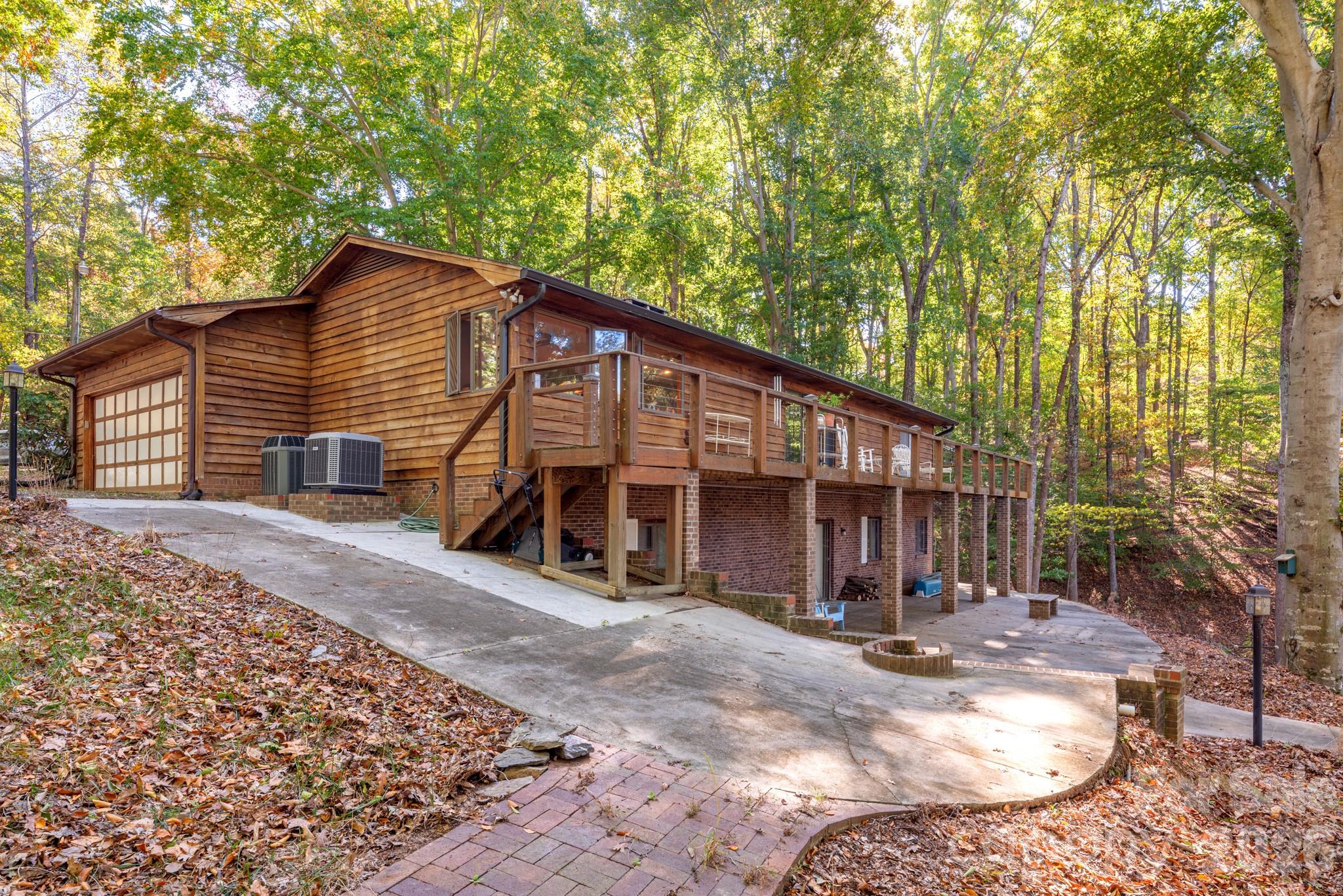 151 Bridlewood Drive — Mooresville