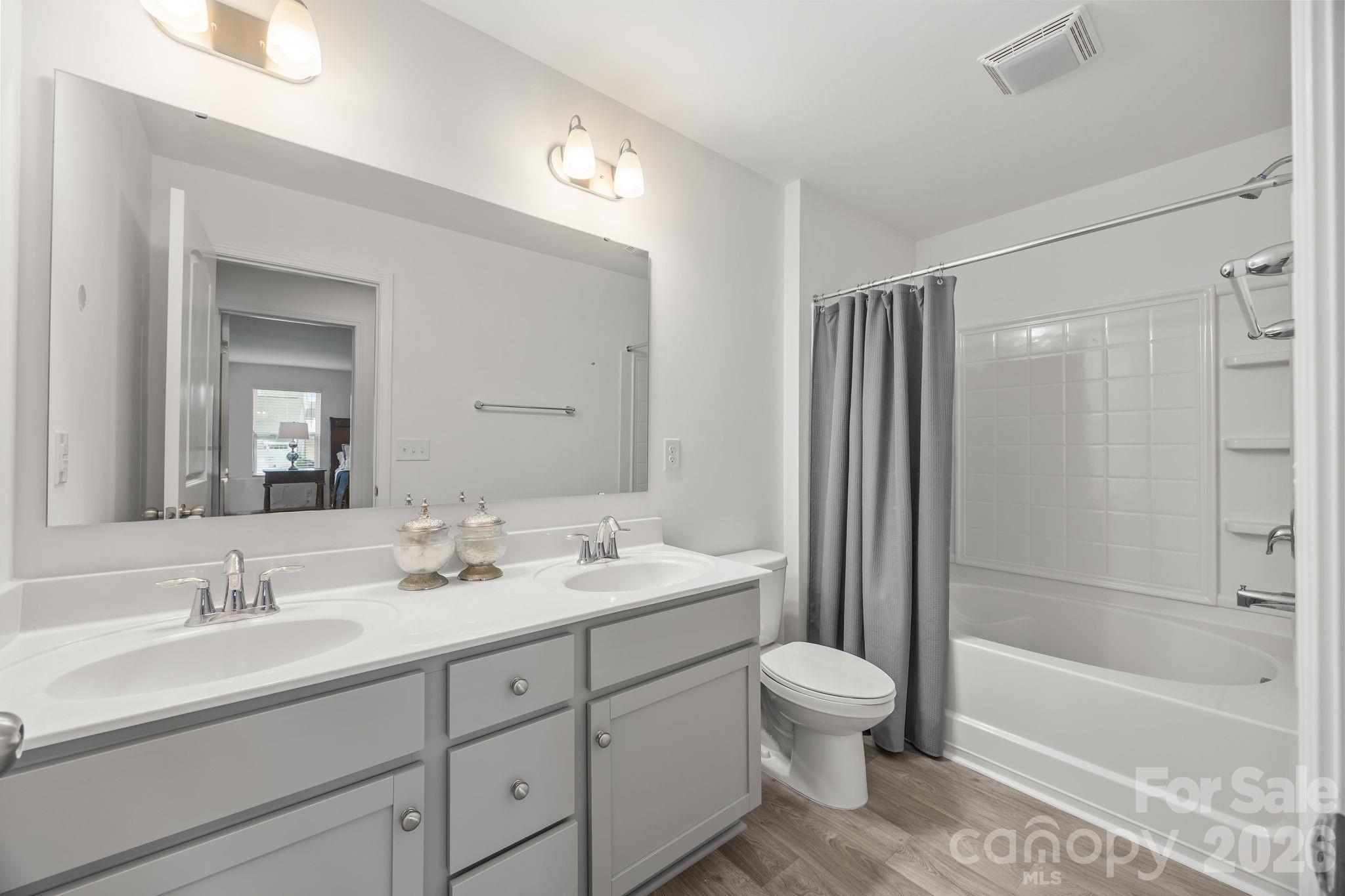 124 Benford Drive — Troutman