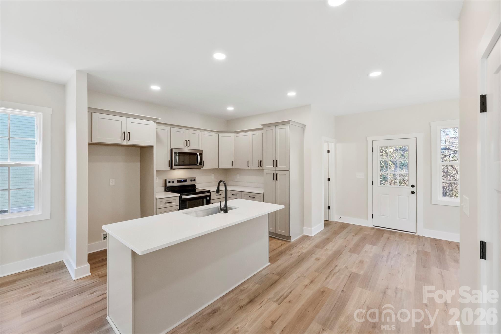205 Putnam Street — Shelby